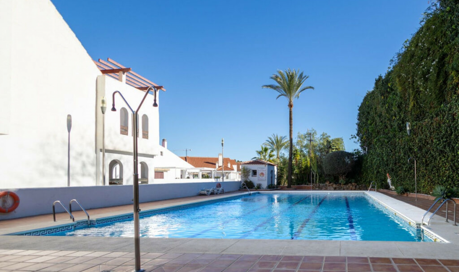 Resale - Apartment -
Nueva Andalucía