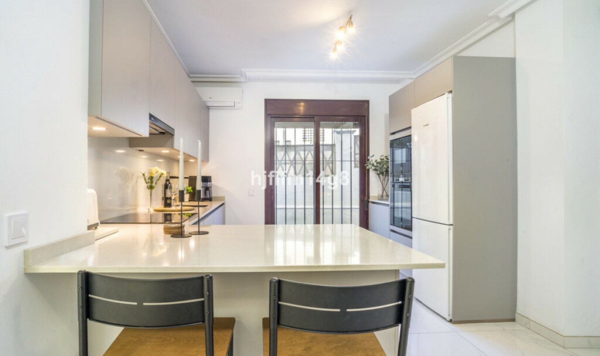 Resale - Apartment -
Nueva Andalucía