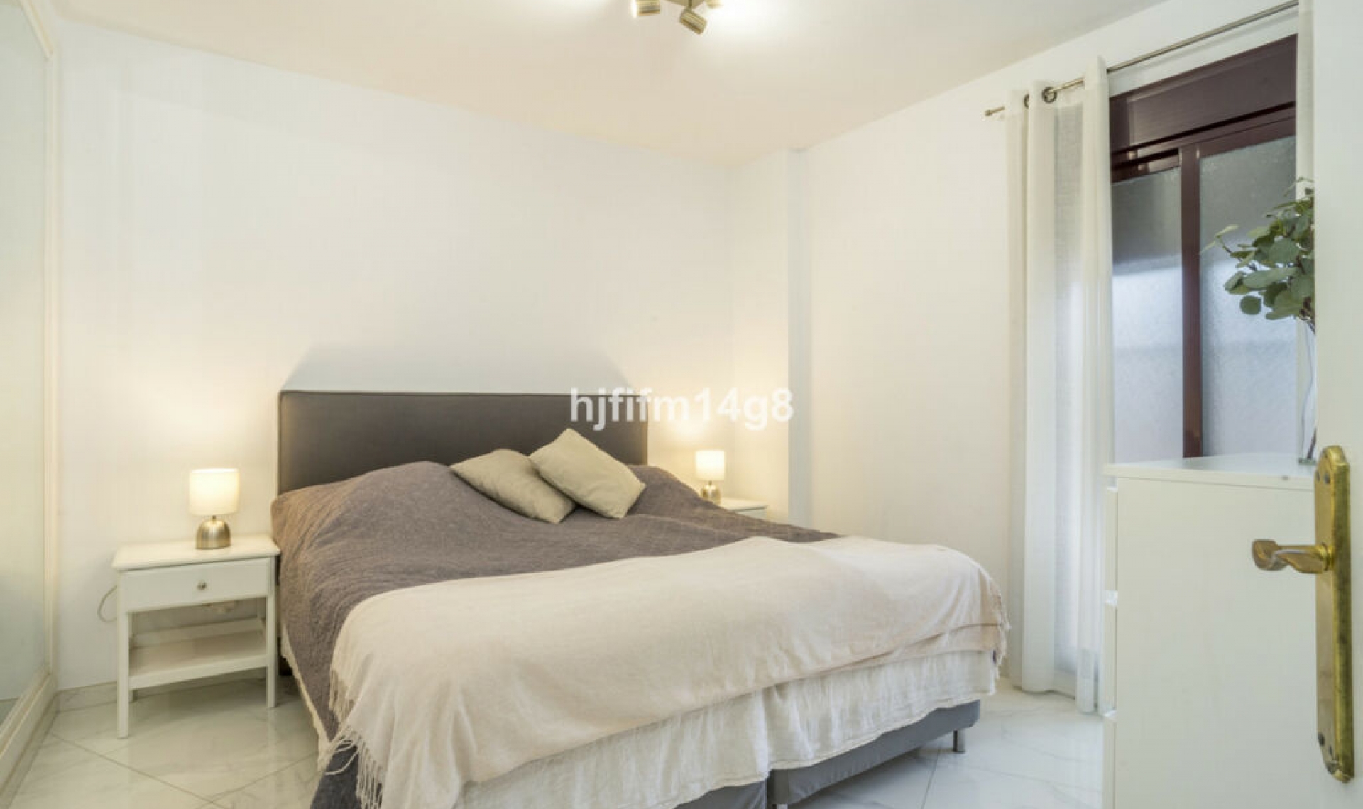 Resale - Apartment -
Nueva Andalucía