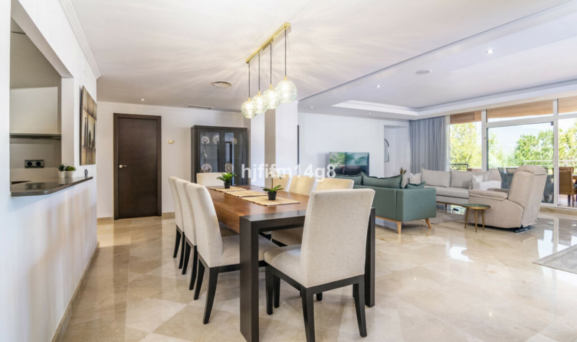 Resale - Apartment -
Nueva Andalucía