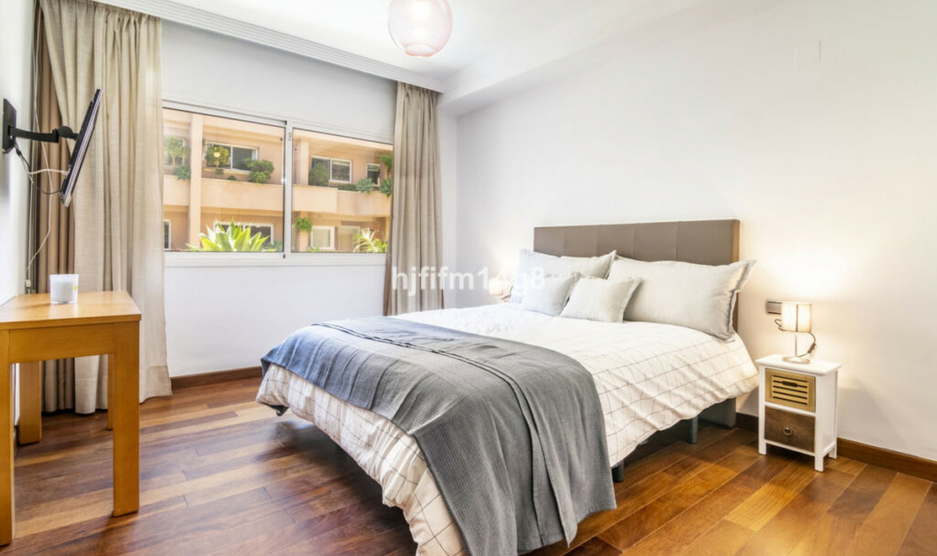 Resale - Apartment -
Nueva Andalucía