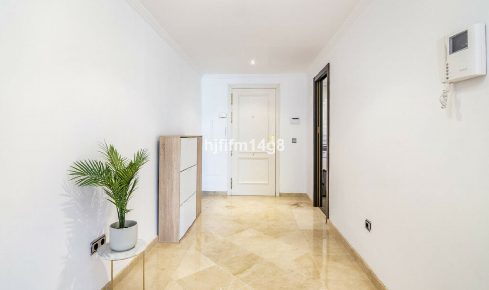 Resale - Apartment -
Nueva Andalucía
