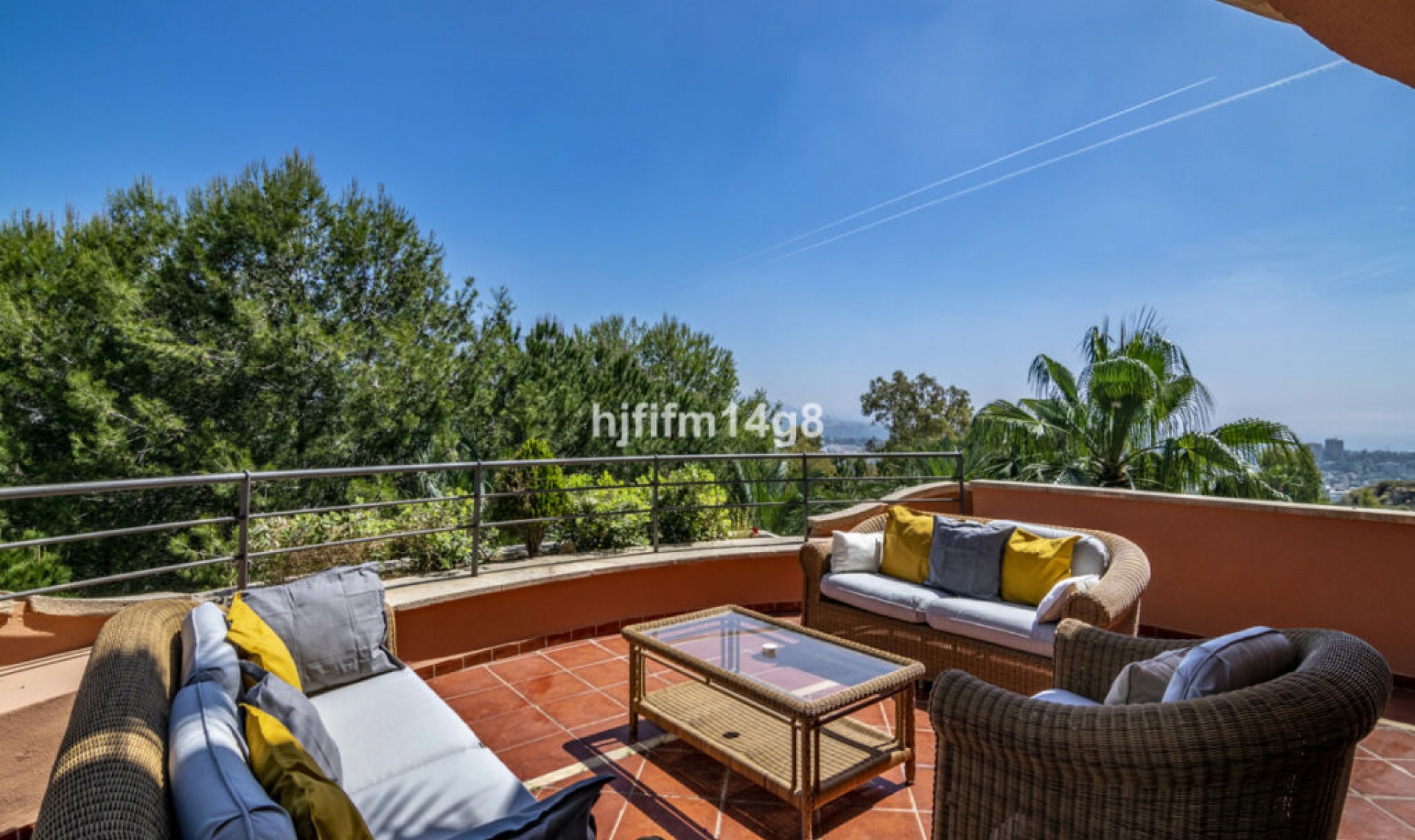 Resale - Apartment -
Nueva Andalucía