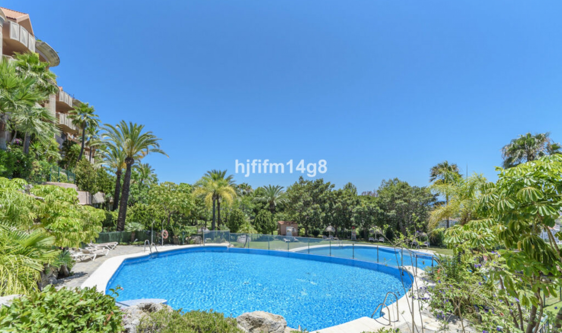 Resale - Apartment -
Nueva Andalucía