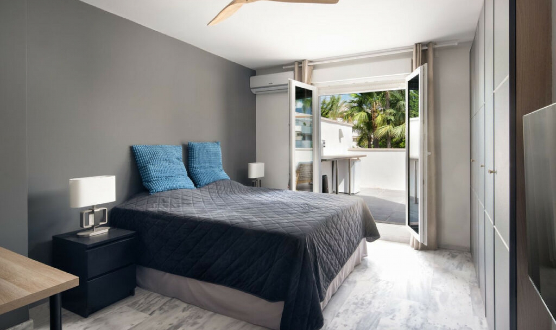 Resale - Apartment -
Nueva Andalucía