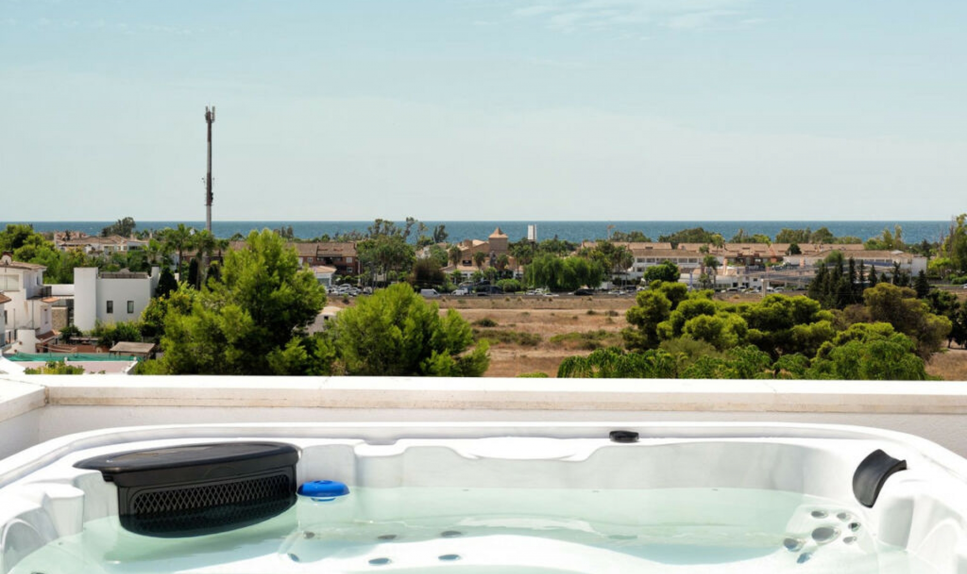 Resale - Apartment -
Nueva Andalucía