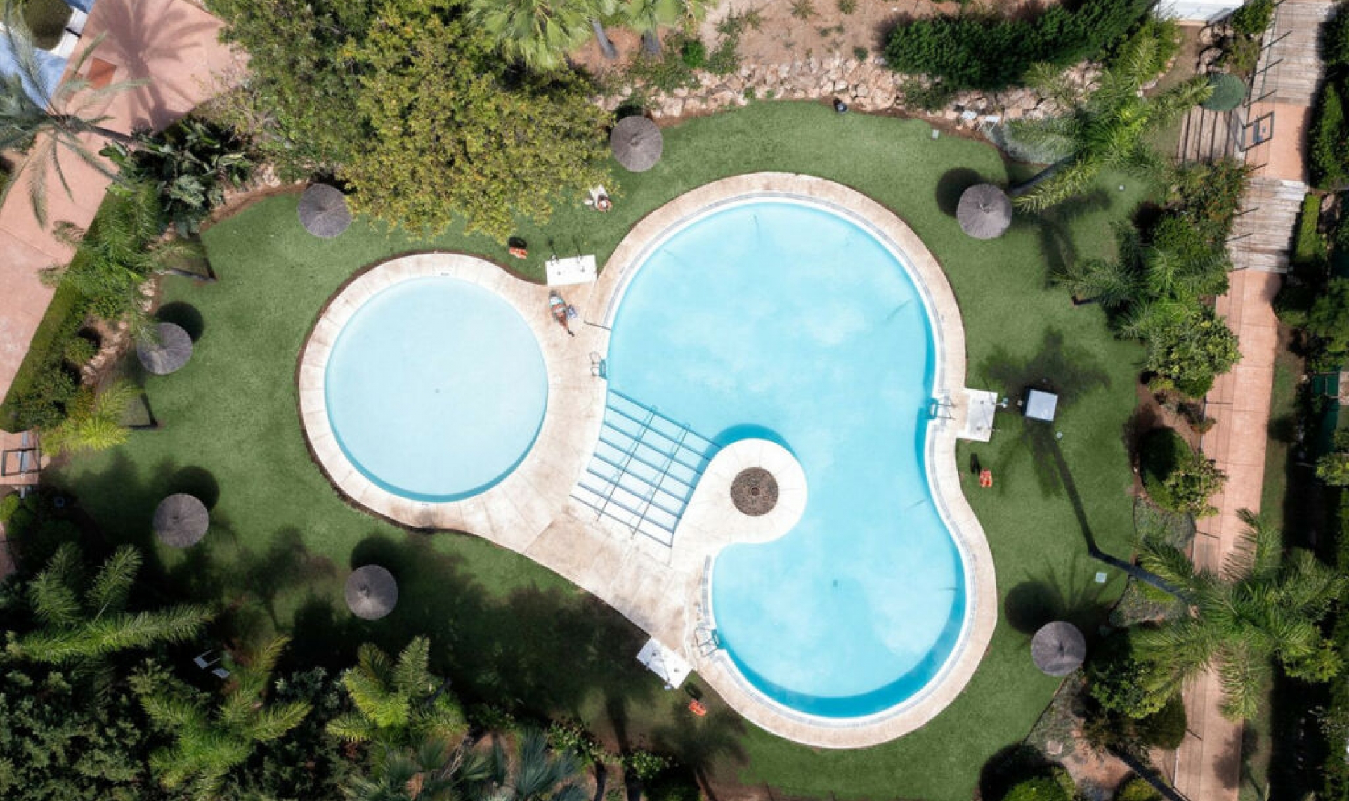 Resale - Apartment -
Nueva Andalucía