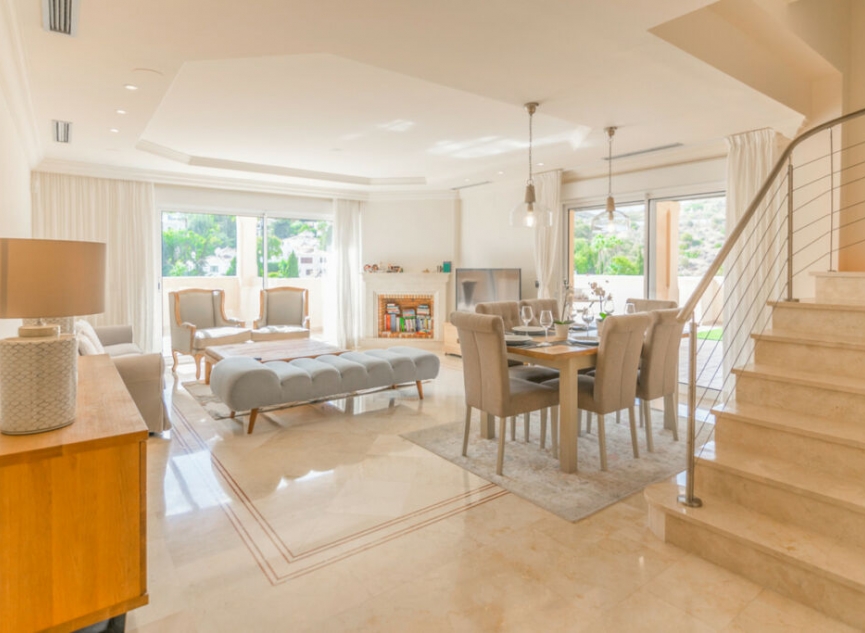 Resale - Apartment -
Nueva Andalucía