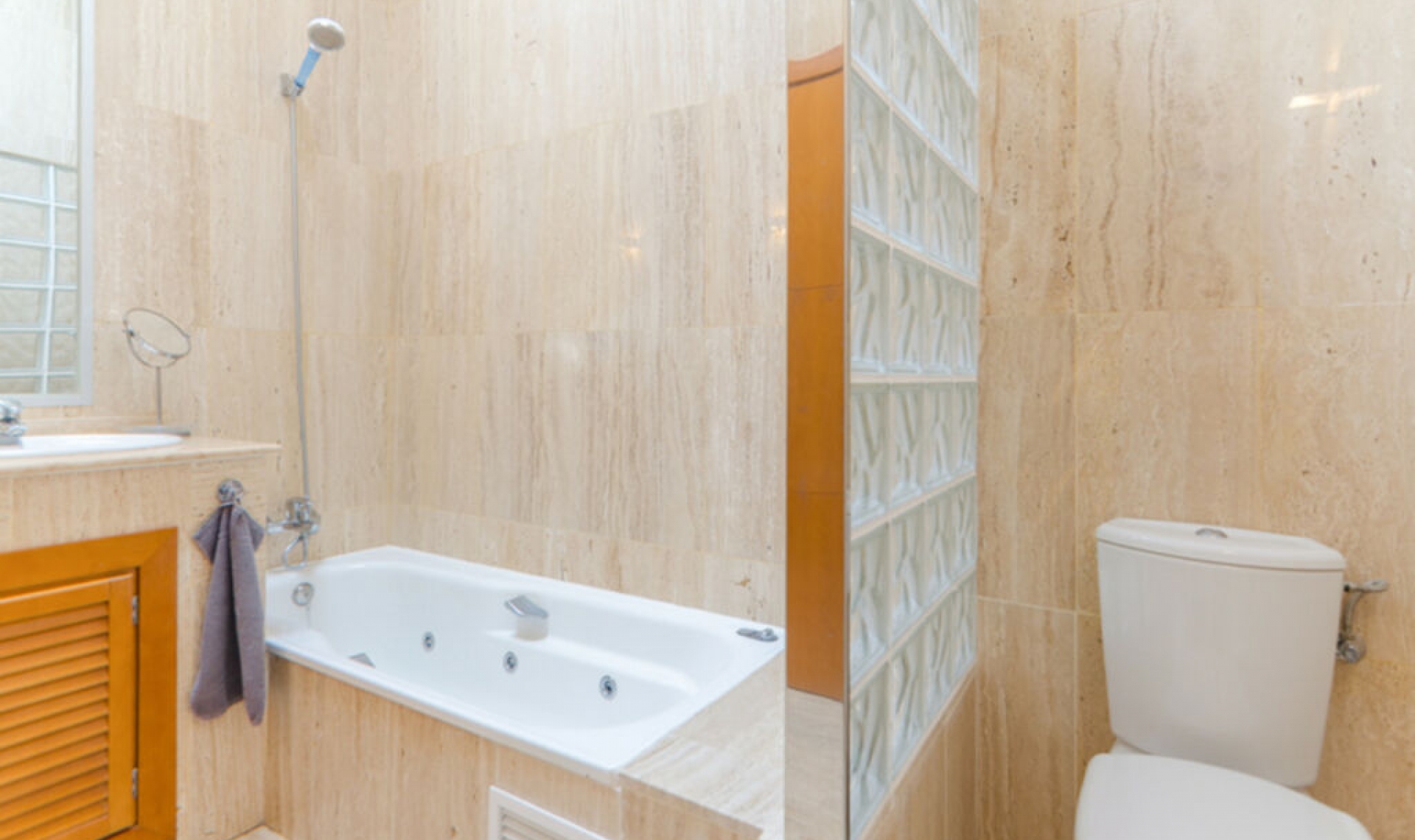 Resale - Apartment -
Nueva Andalucía