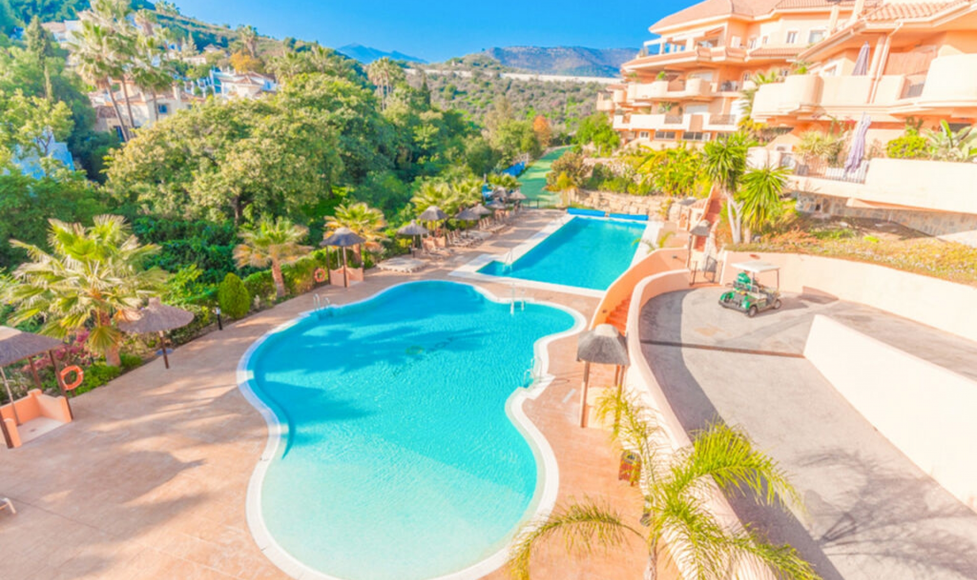 Resale - Apartment -
Nueva Andalucía