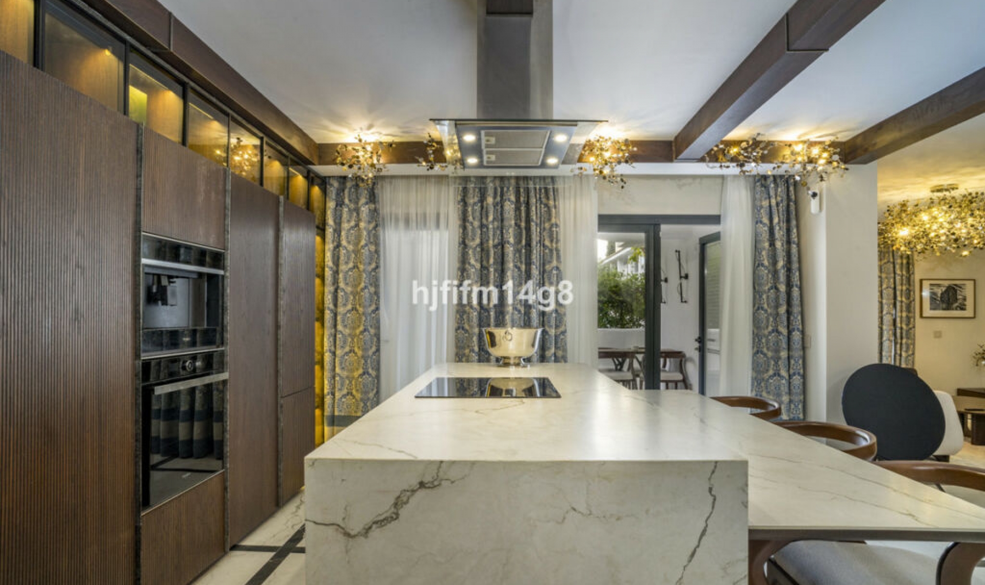 Resale - Apartment -
Nueva Andalucía