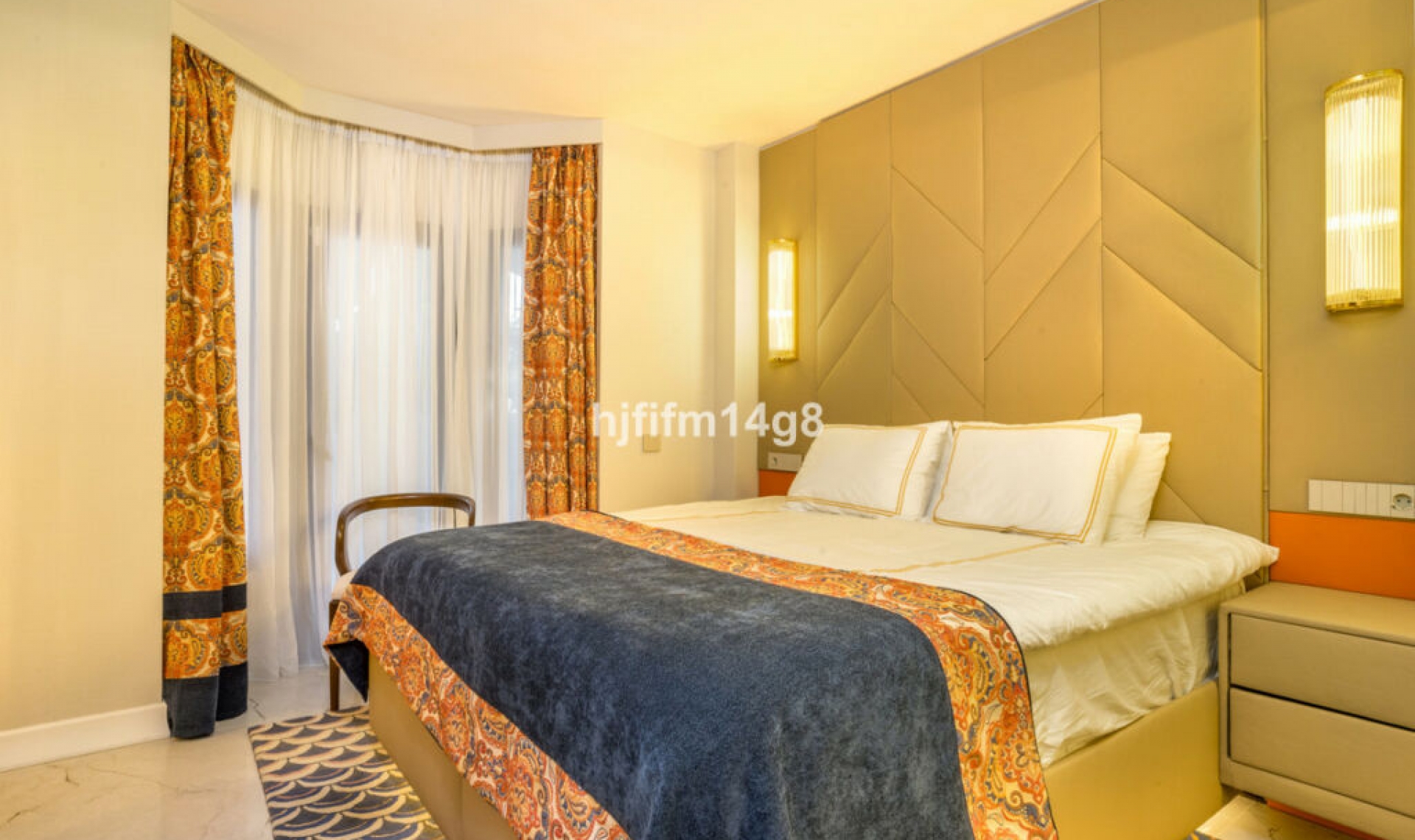 Resale - Apartment -
Nueva Andalucía