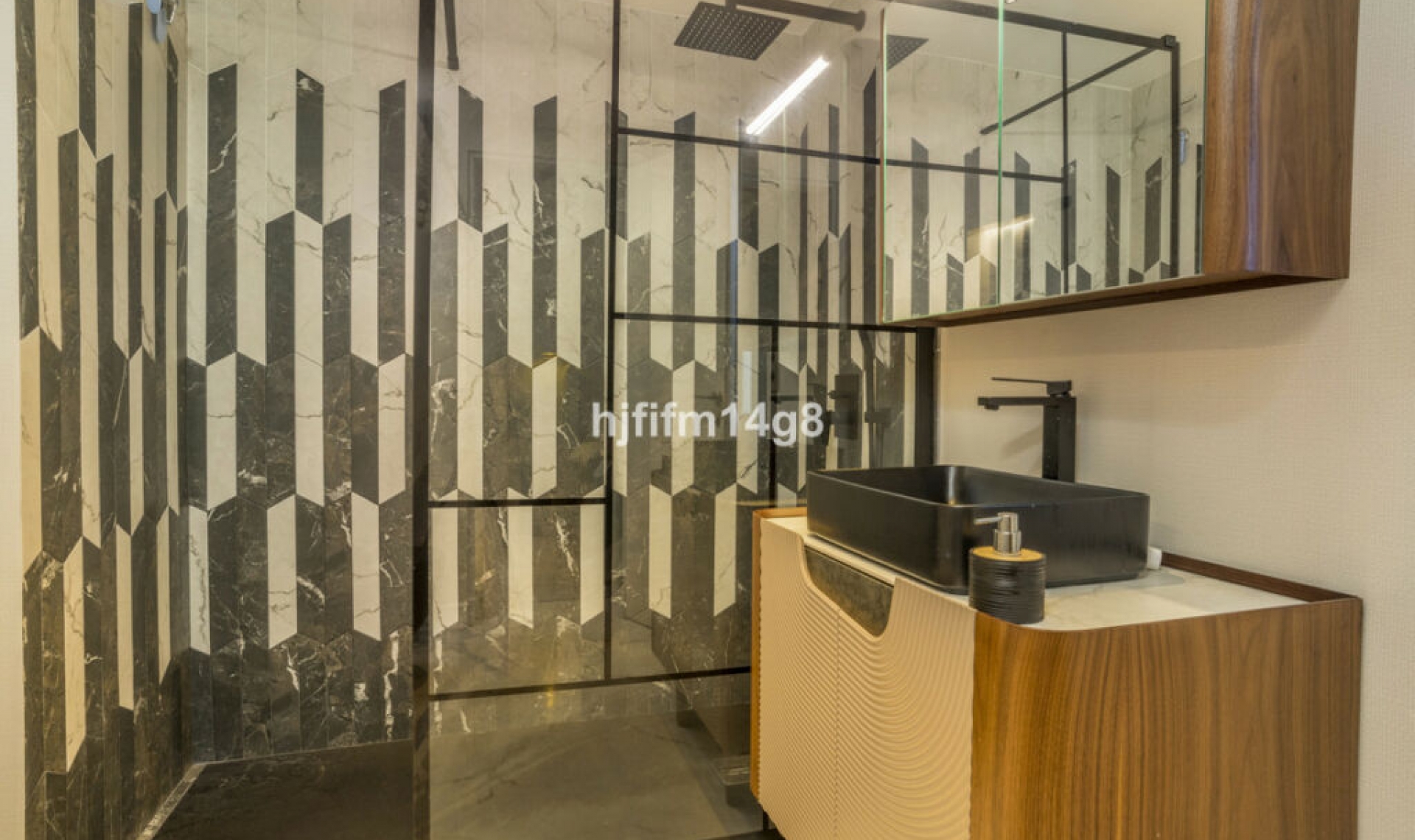 Resale - Apartment -
Nueva Andalucía