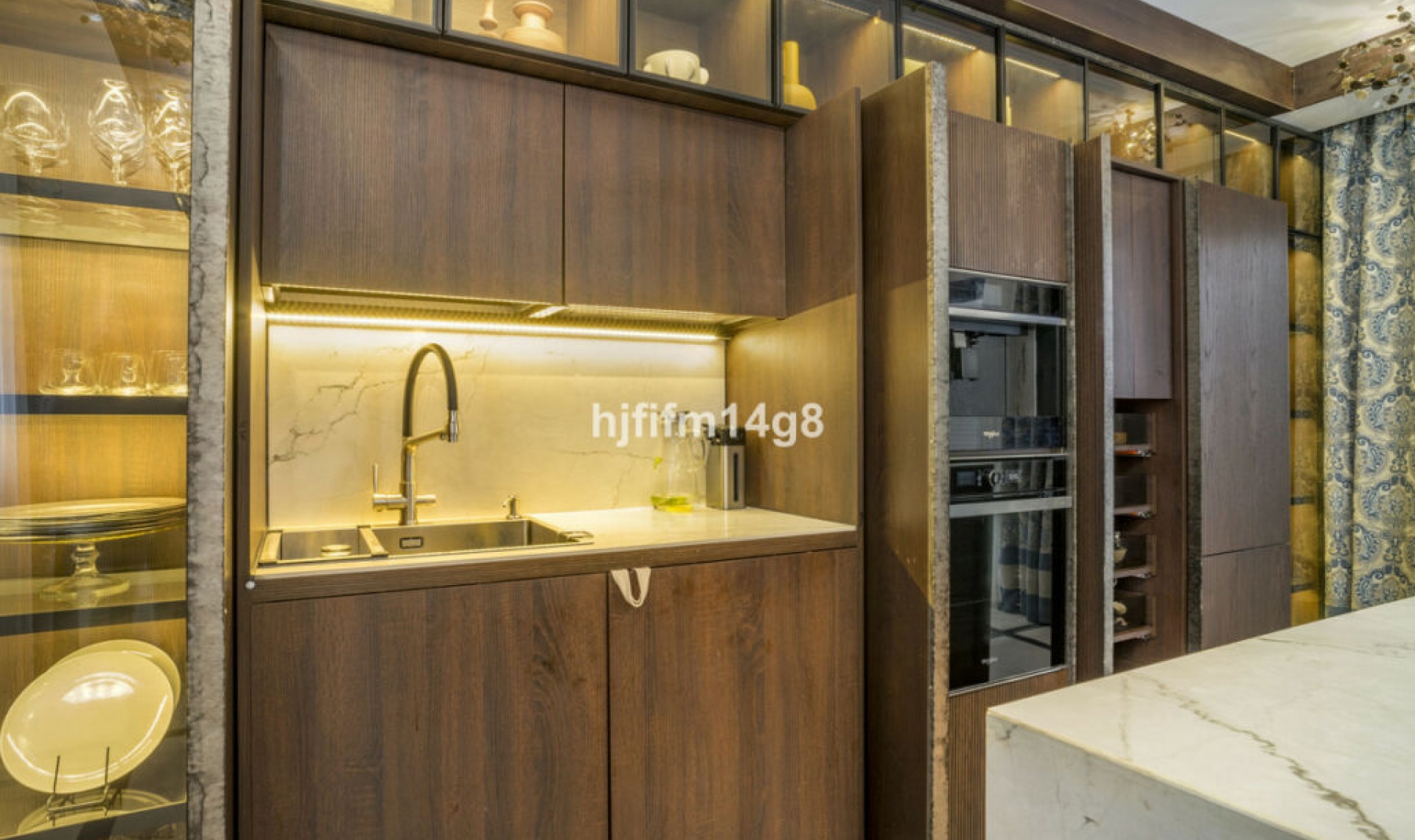 Resale - Apartment -
Nueva Andalucía