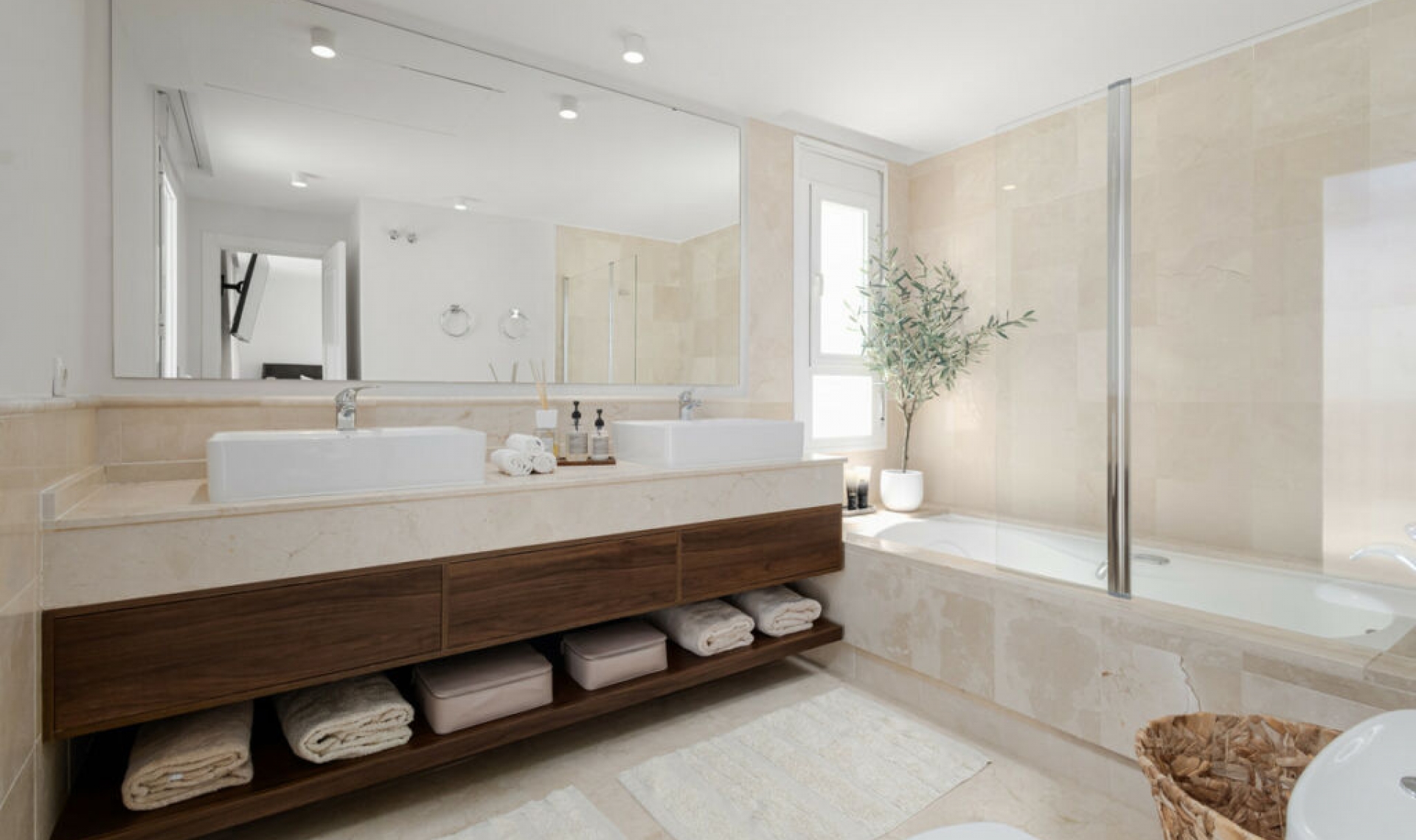 Resale - Apartment -
Nueva Andalucía