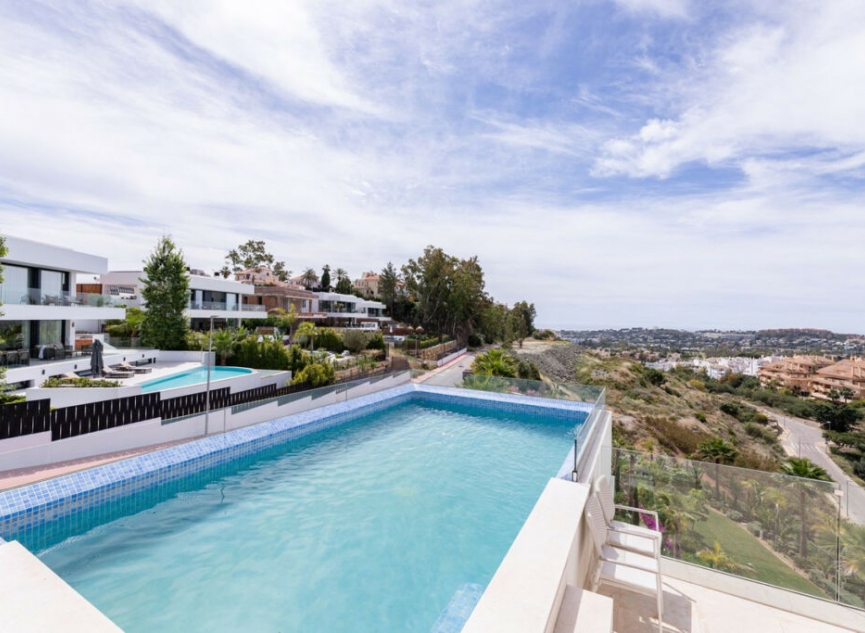 Resale - Apartment -
Nueva Andalucía