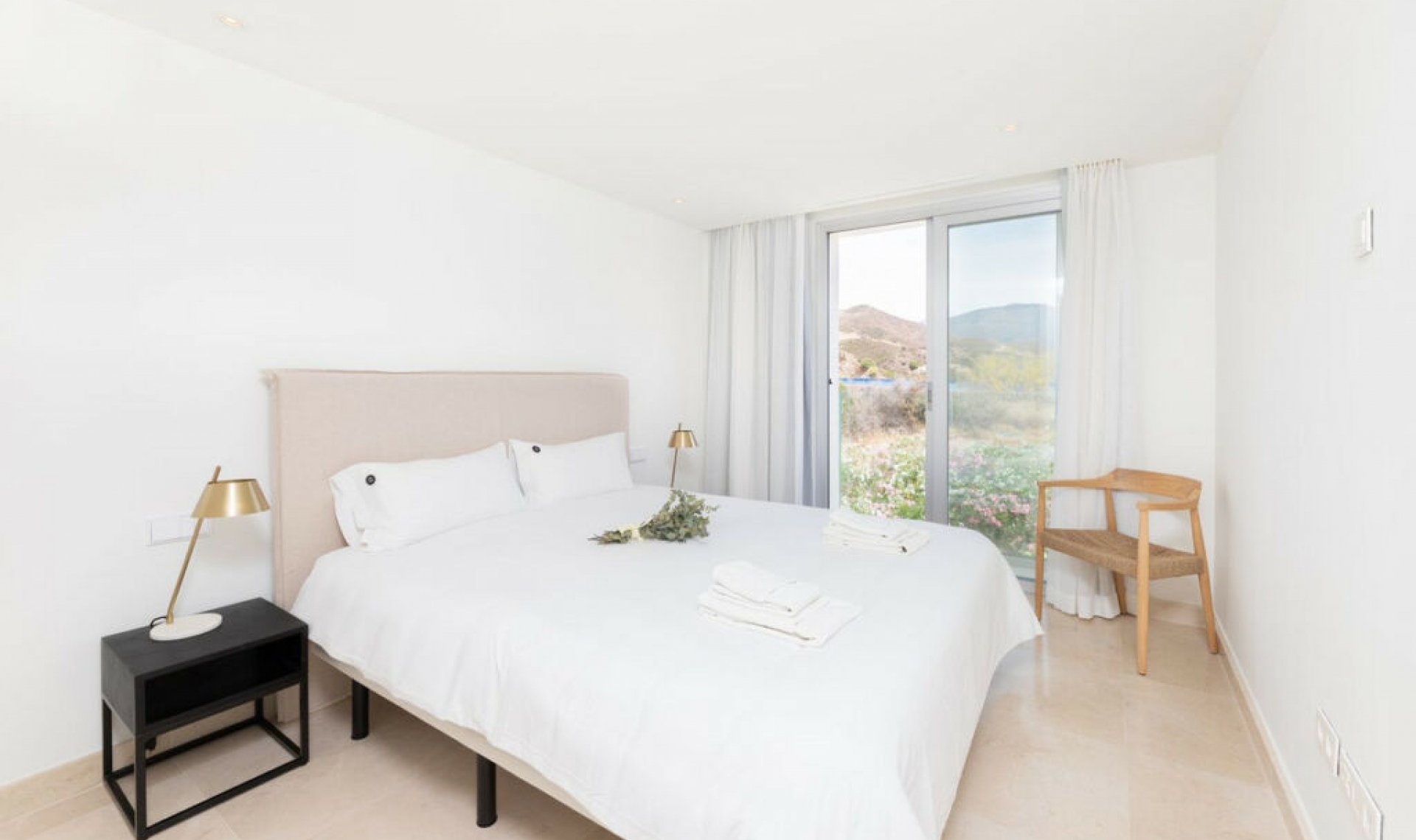 Resale - Apartment -
Nueva Andalucía