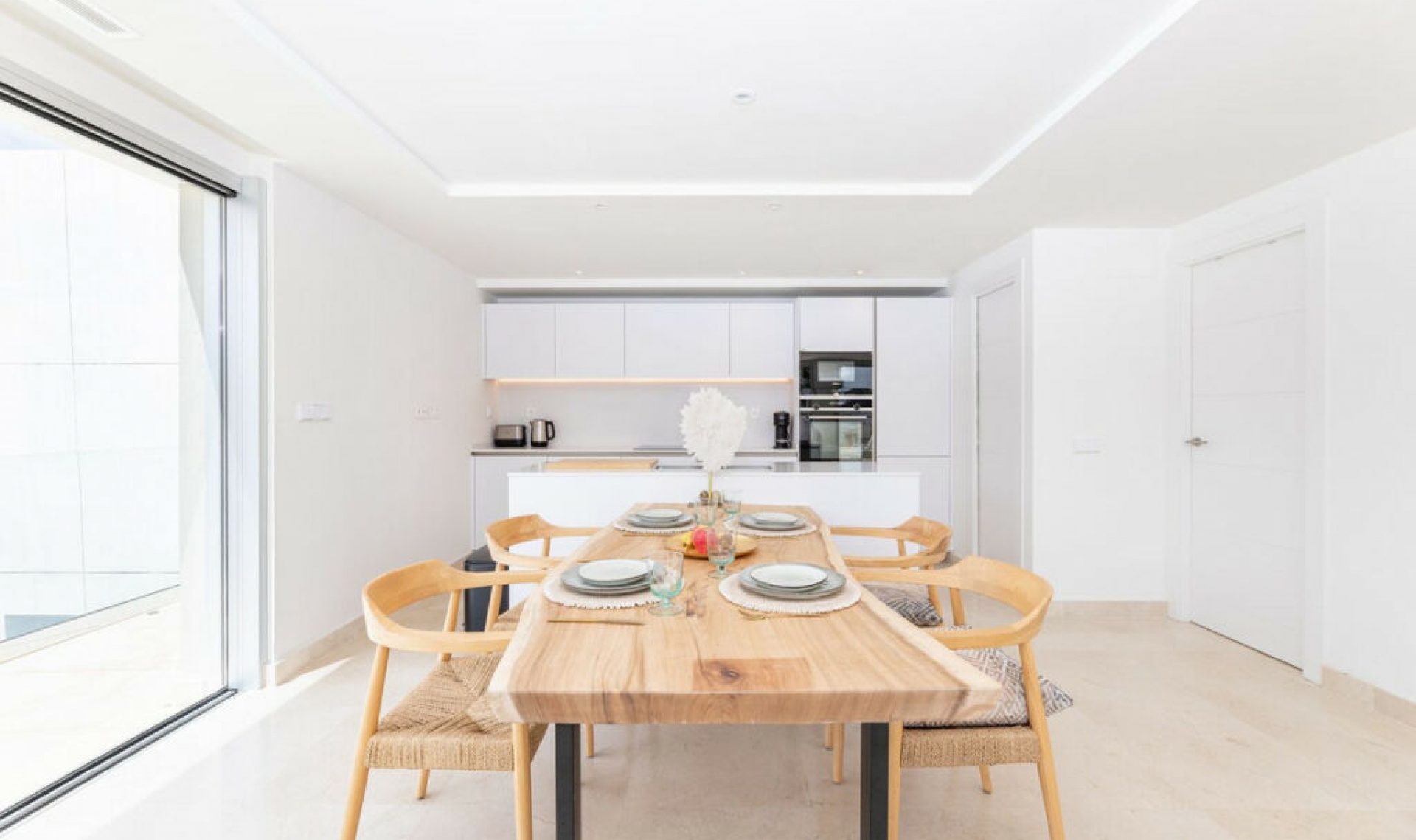 Resale - Apartment -
Nueva Andalucía