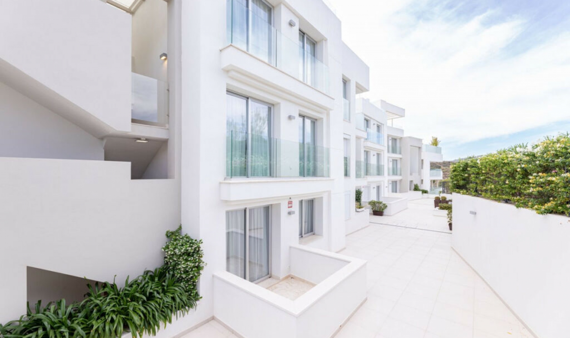 Resale - Apartment -
Nueva Andalucía