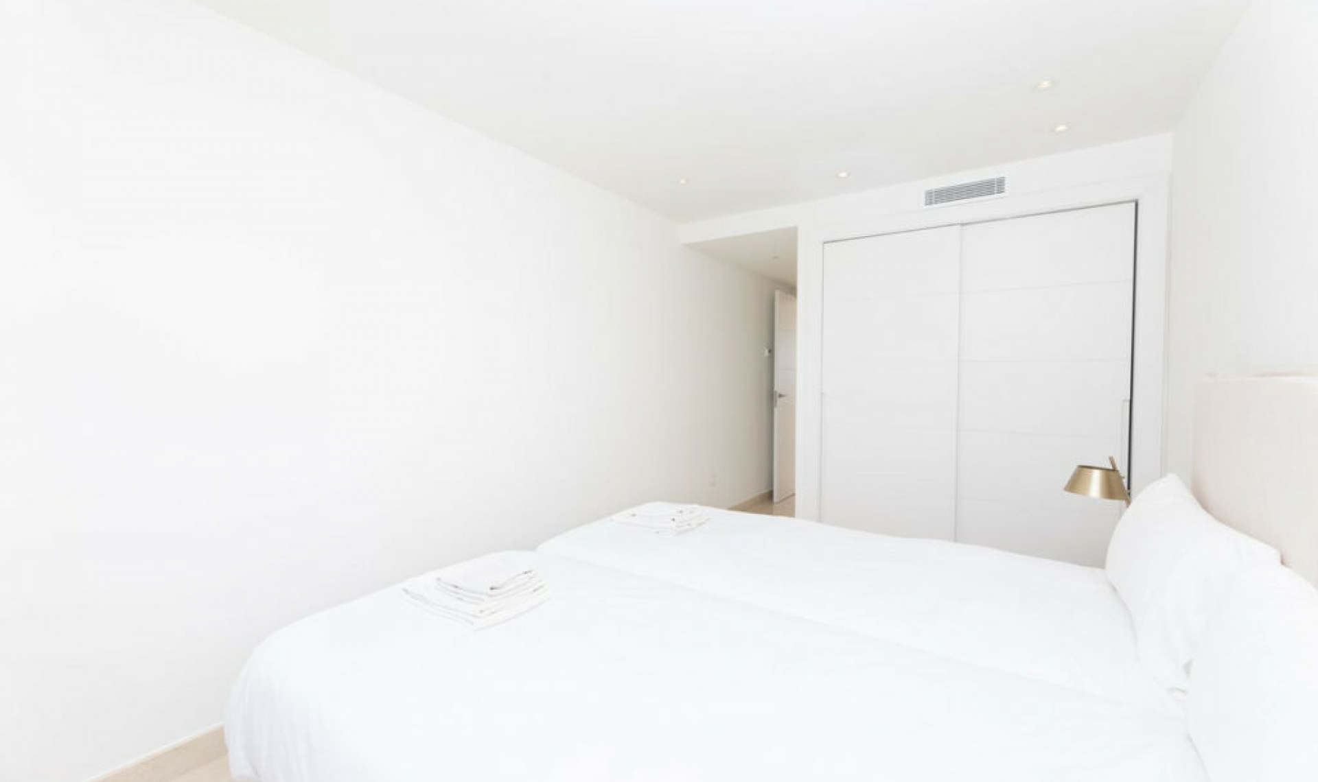 Resale - Apartment -
Nueva Andalucía
