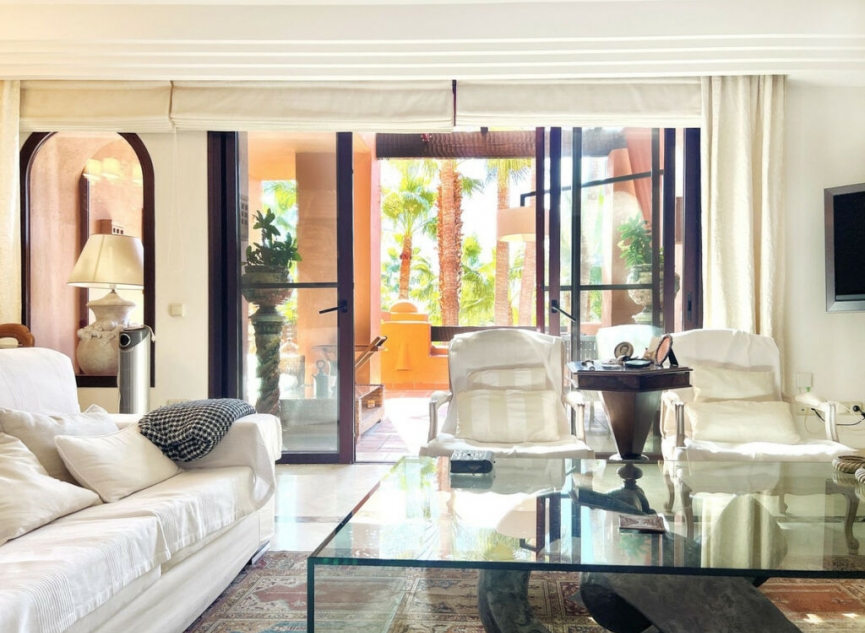 Resale - Apartment -
Nueva Andalucía