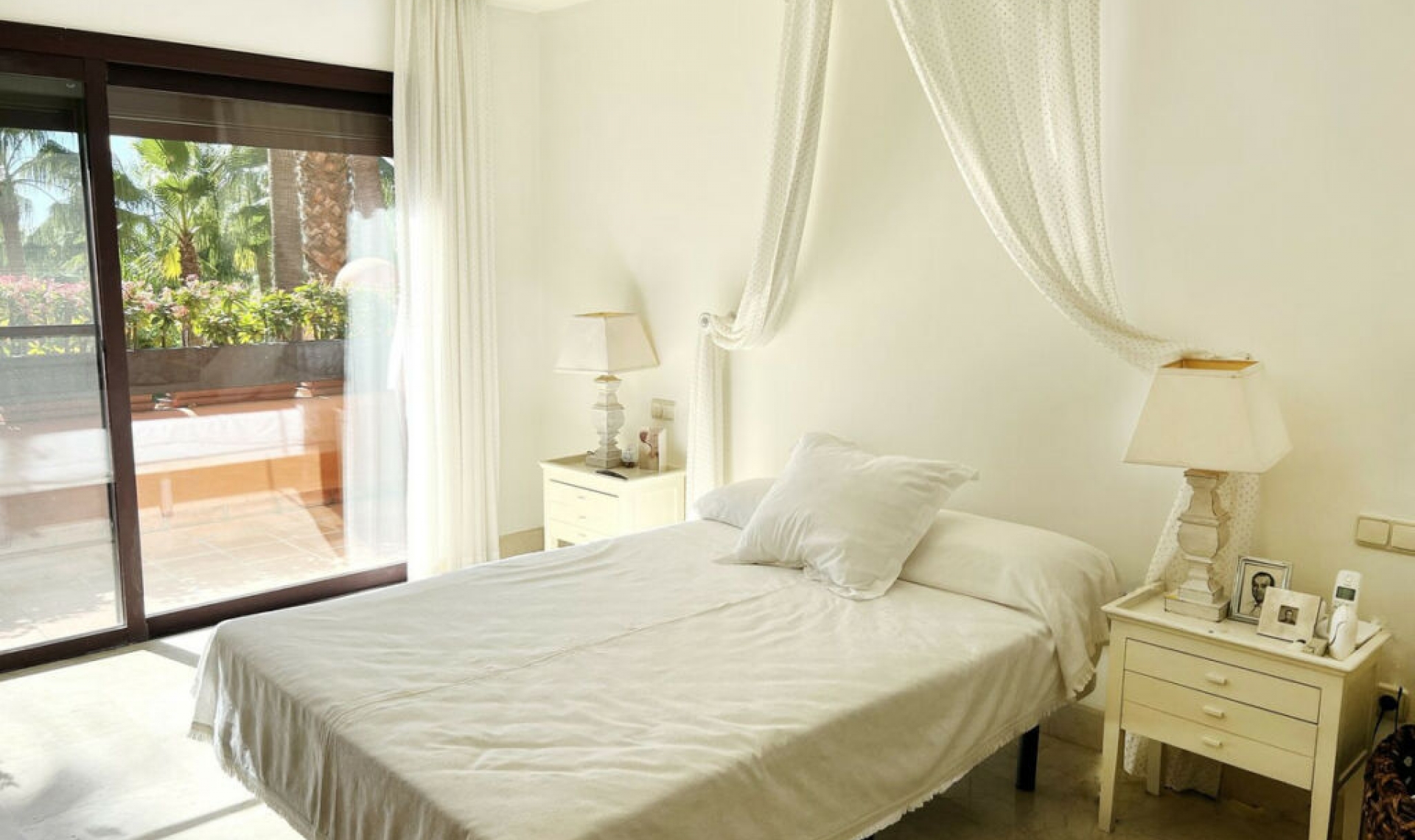 Resale - Apartment -
Nueva Andalucía