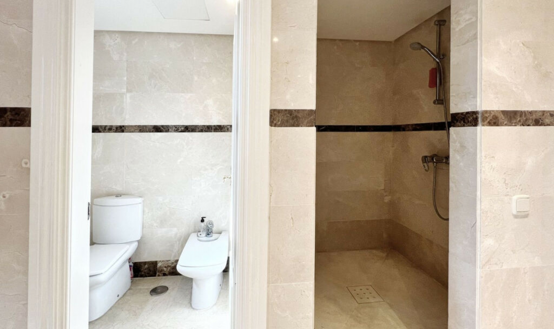 Resale - Apartment -
Nueva Andalucía