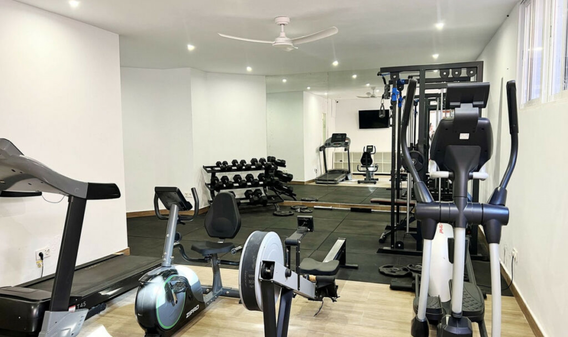 Resale - Apartment -
Nueva Andalucía