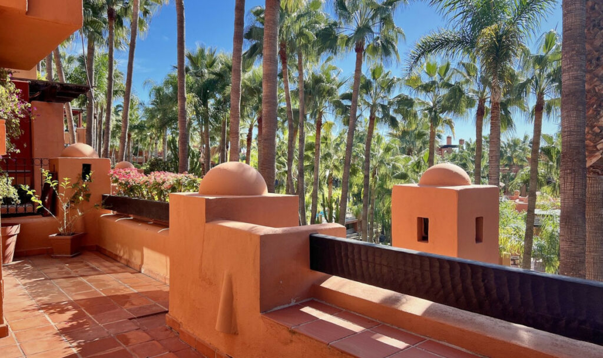 Resale - Apartment -
Nueva Andalucía