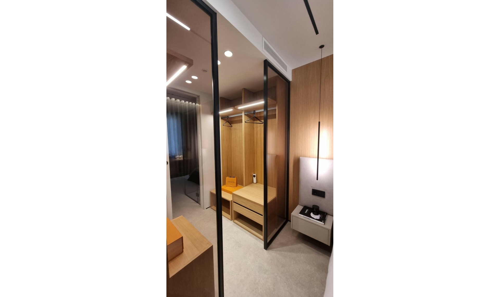 Resale - Apartment -
Nueva Andalucía