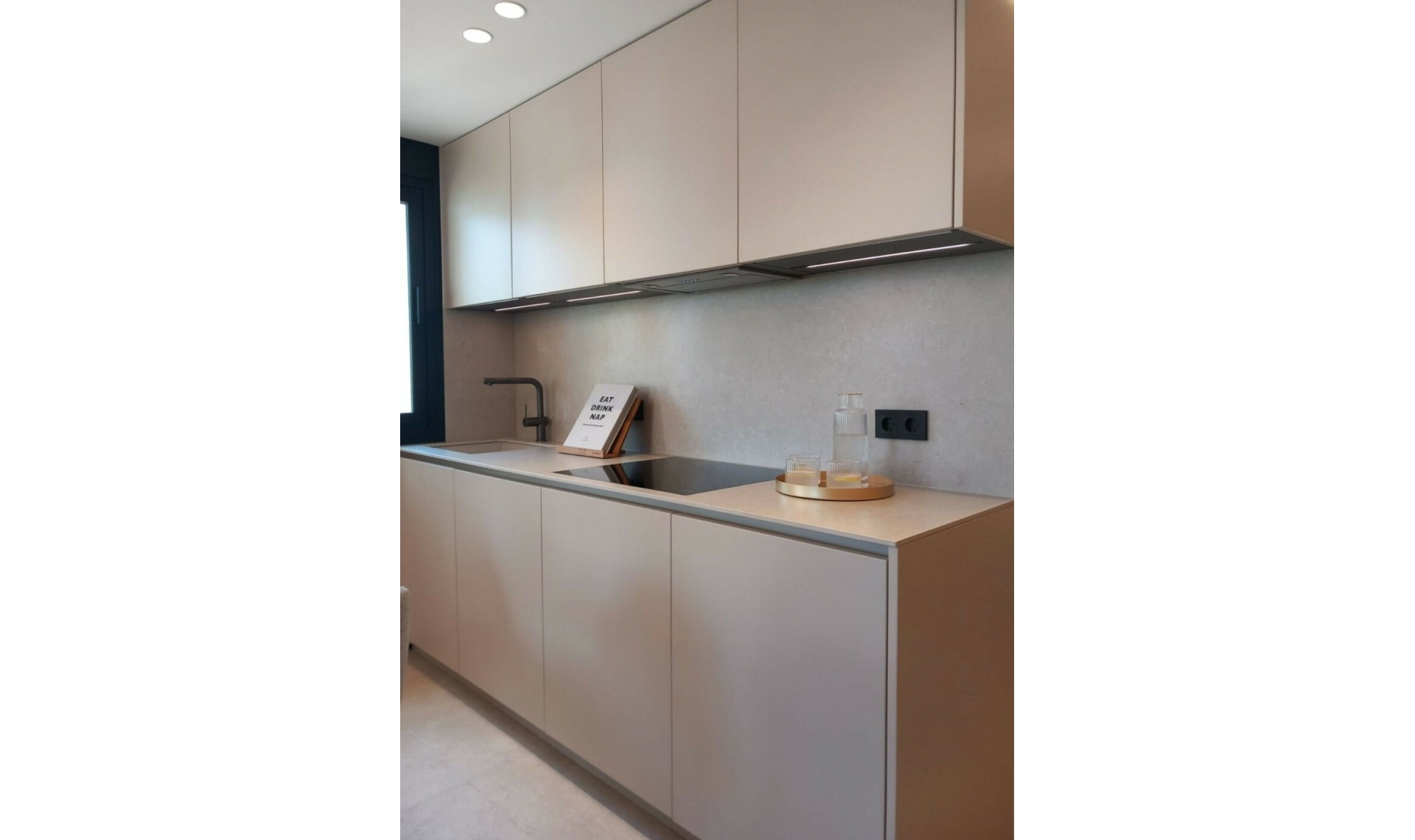 Resale - Apartment -
Nueva Andalucía