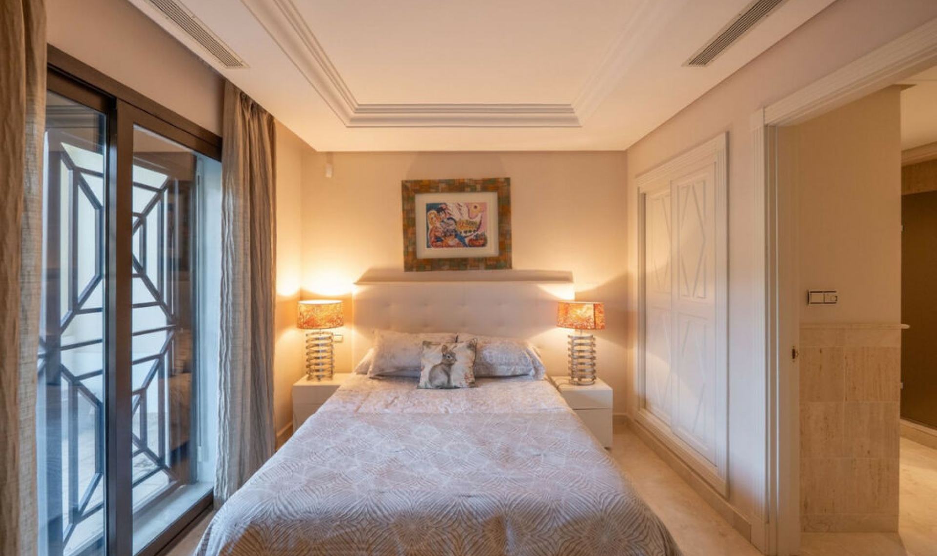 Resale - Apartment -
Nueva Andalucía