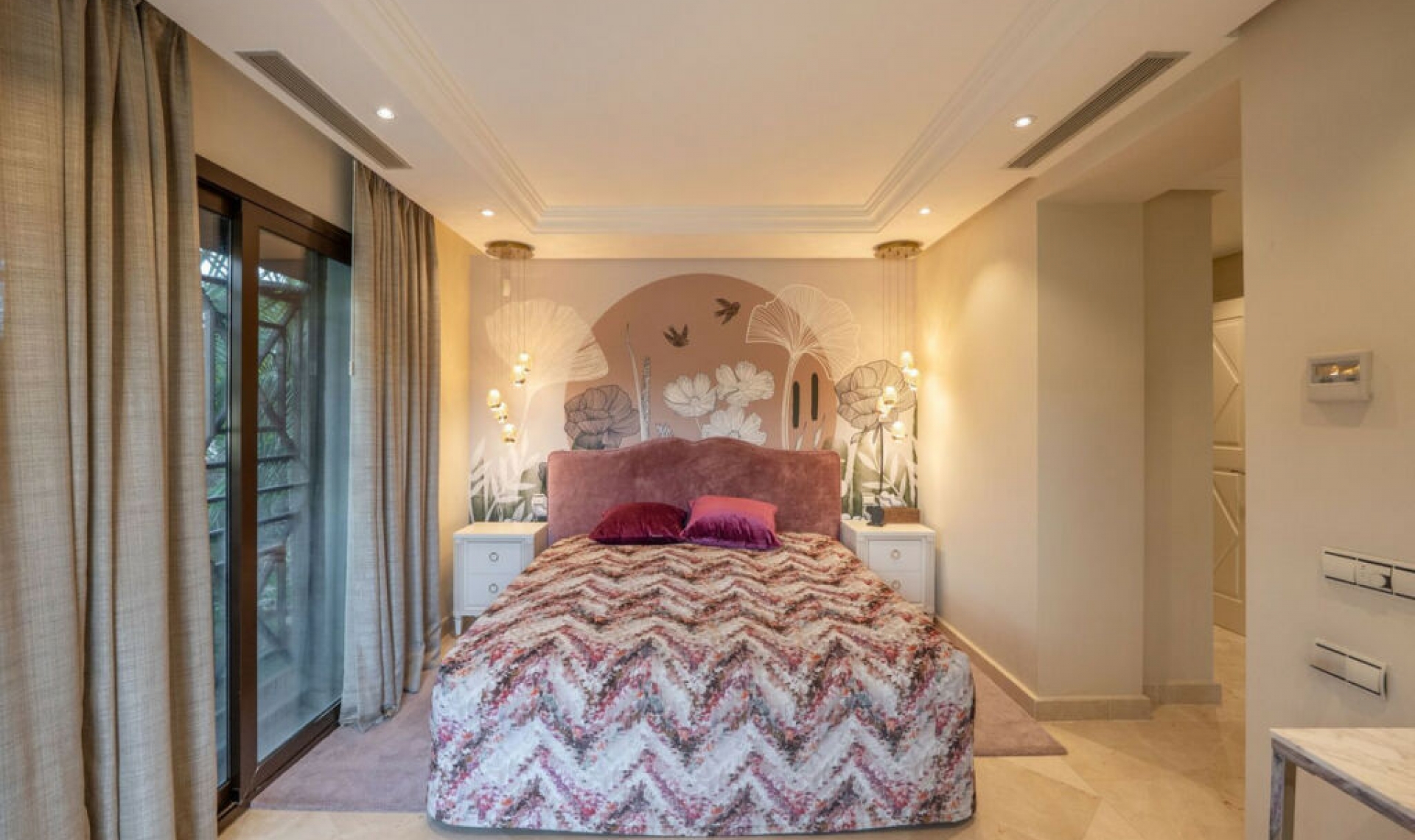 Resale - Apartment -
Nueva Andalucía