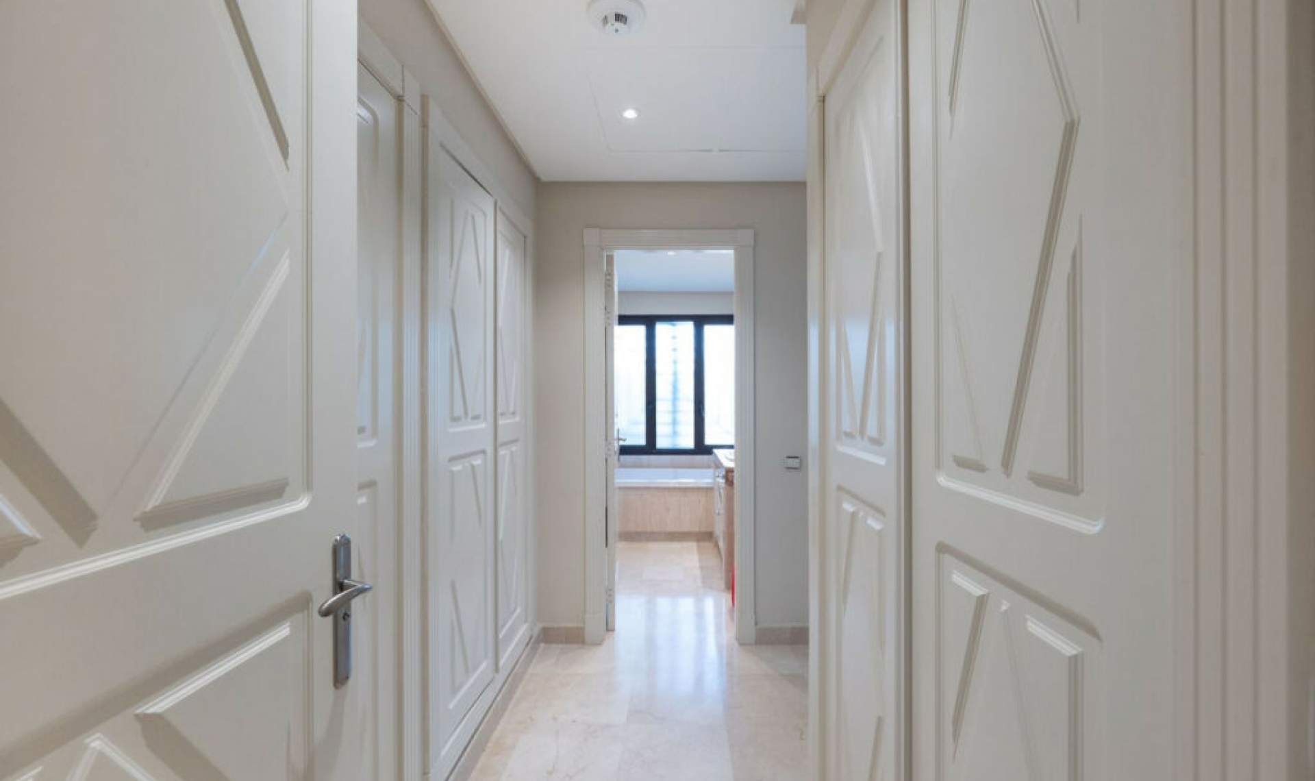 Resale - Apartment -
Nueva Andalucía