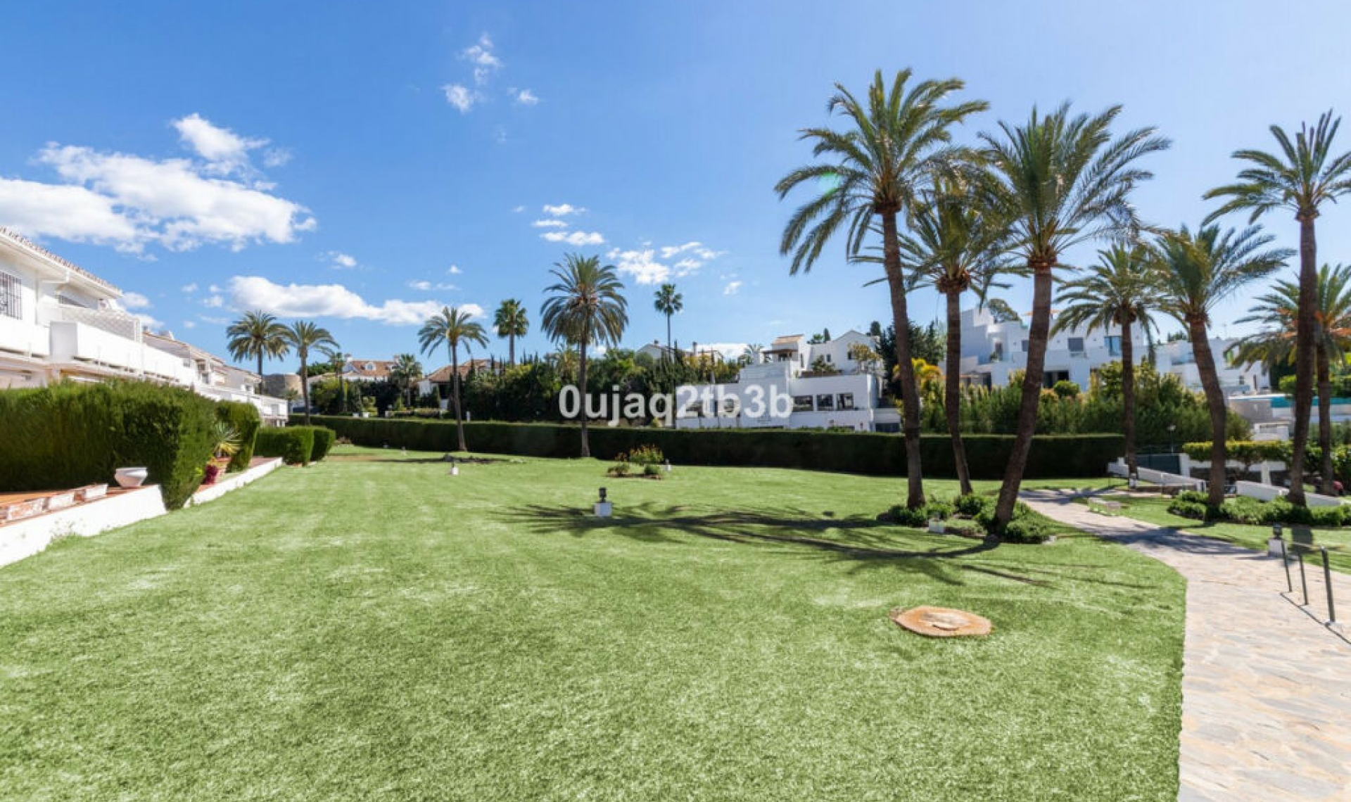 Resale - Apartment -
Nueva Andalucía