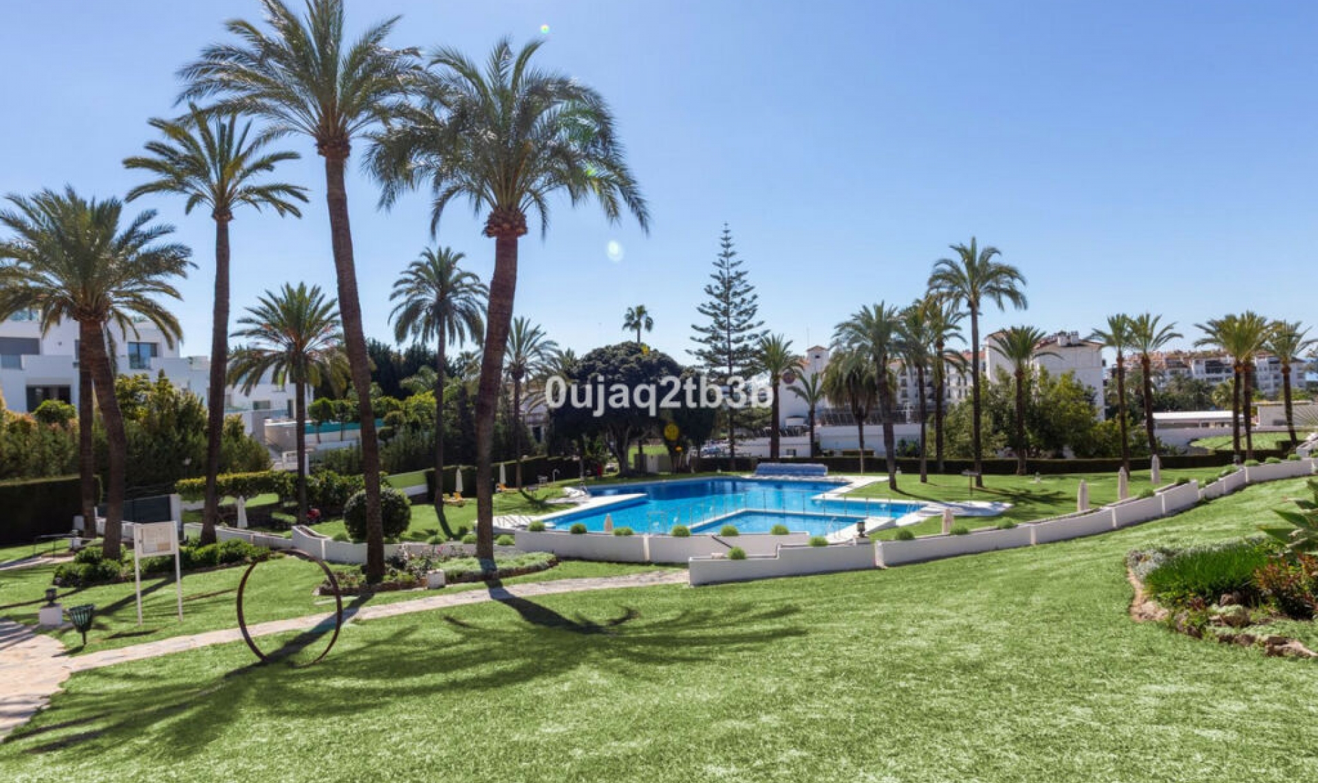 Resale - Apartment -
Nueva Andalucía