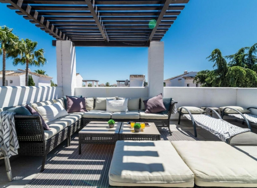 Resale - Apartment -
Nueva Andalucía