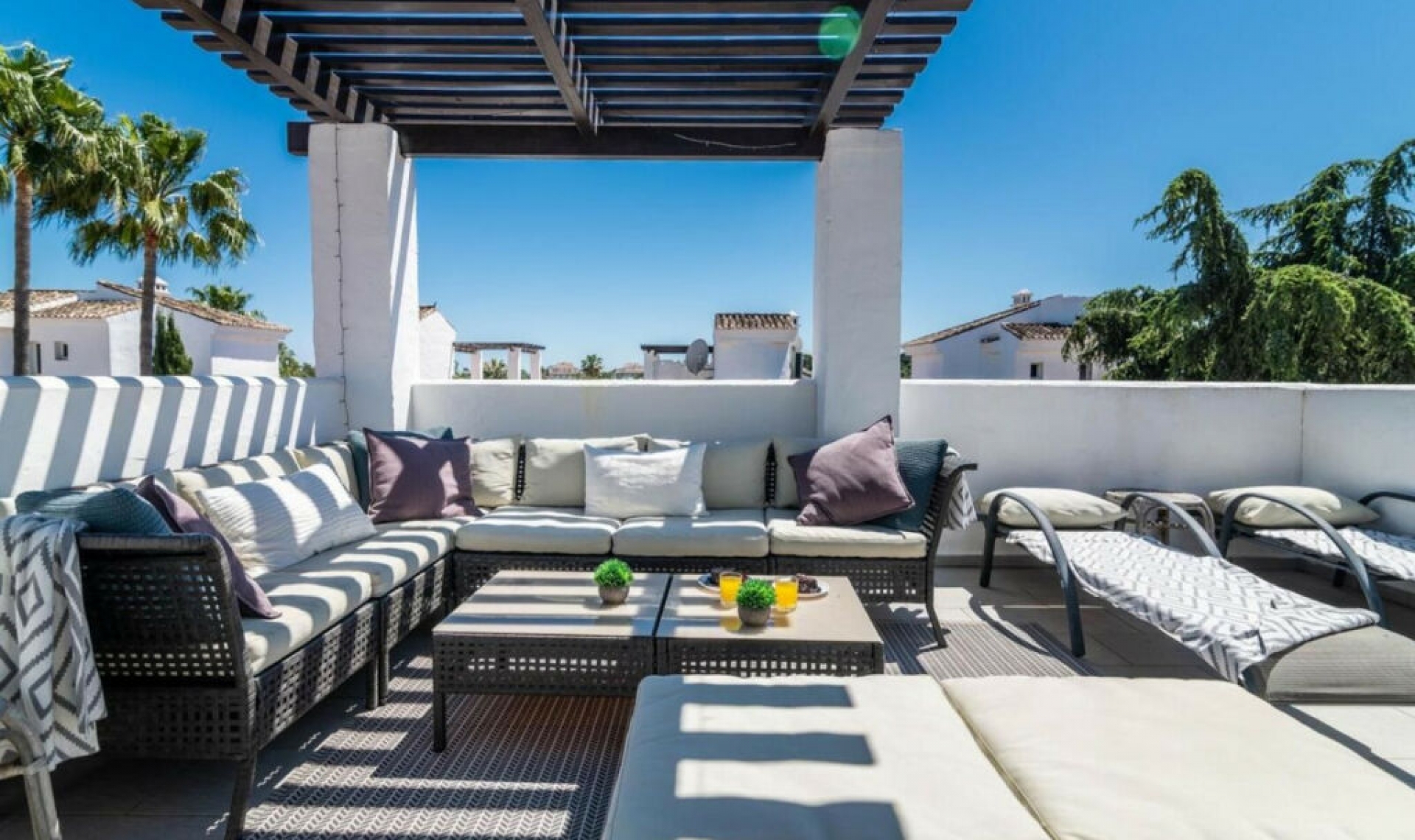 Resale - Apartment -
Nueva Andalucía