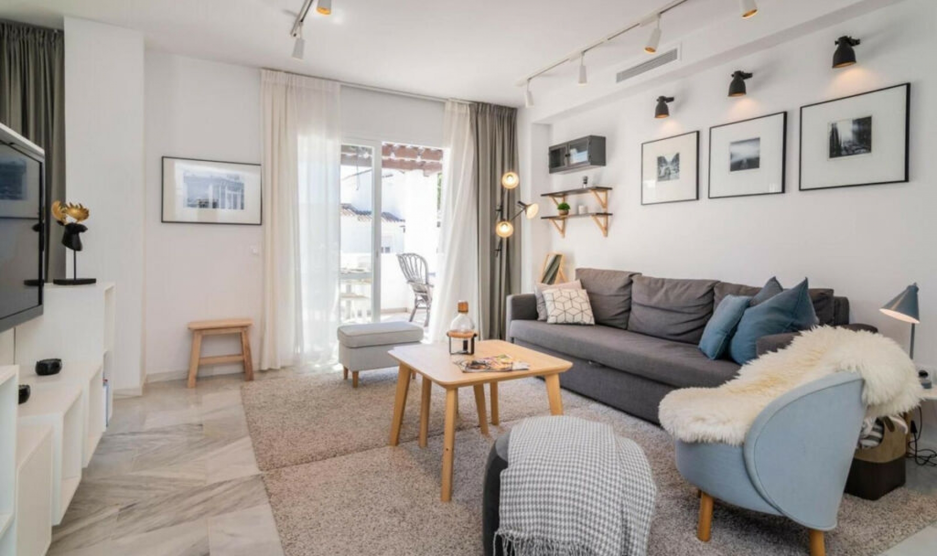 Resale - Apartment -
Nueva Andalucía