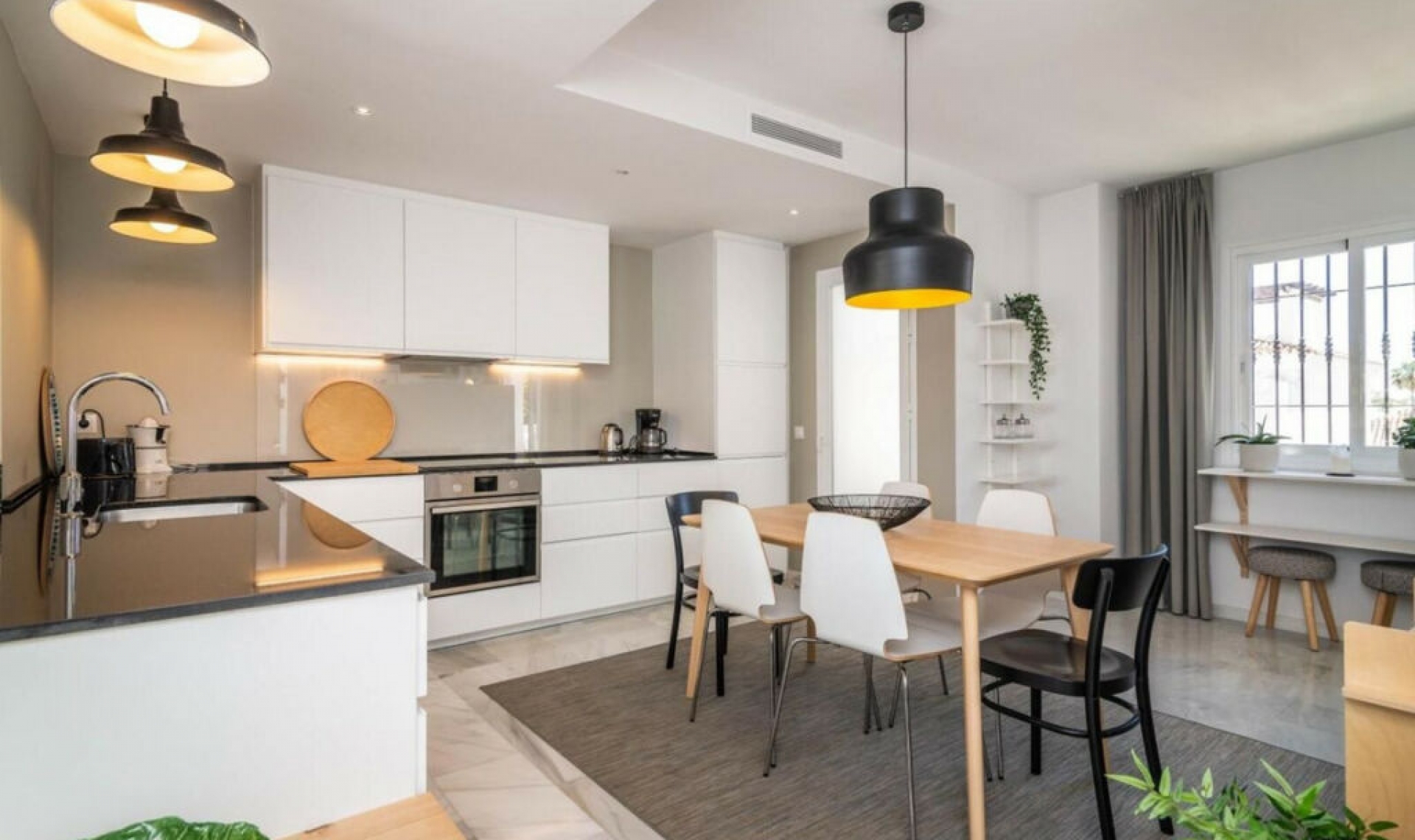 Resale - Apartment -
Nueva Andalucía