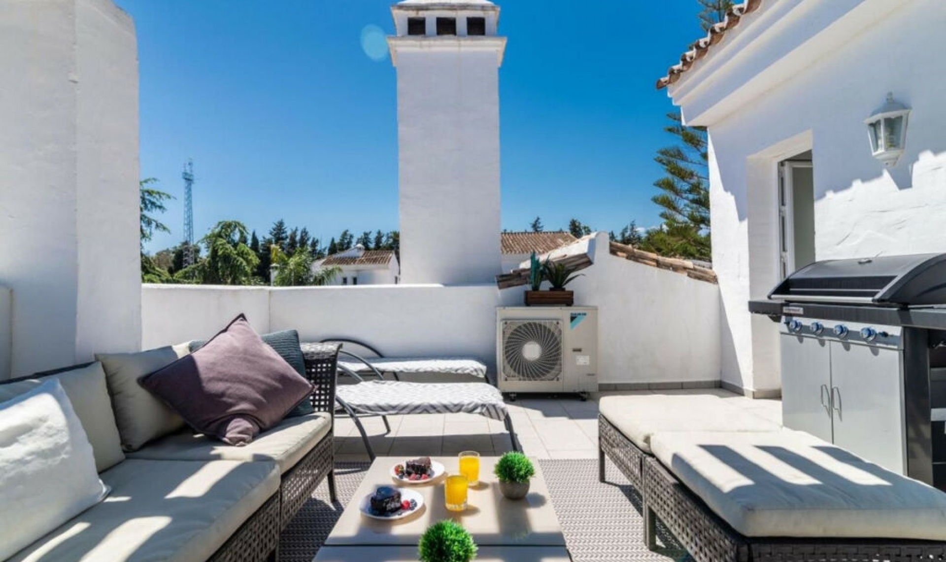 Resale - Apartment -
Nueva Andalucía