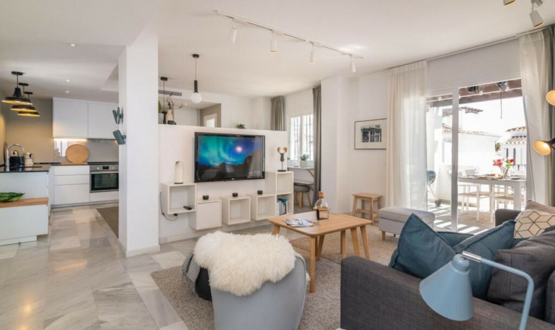 Resale - Apartment -
Nueva Andalucía