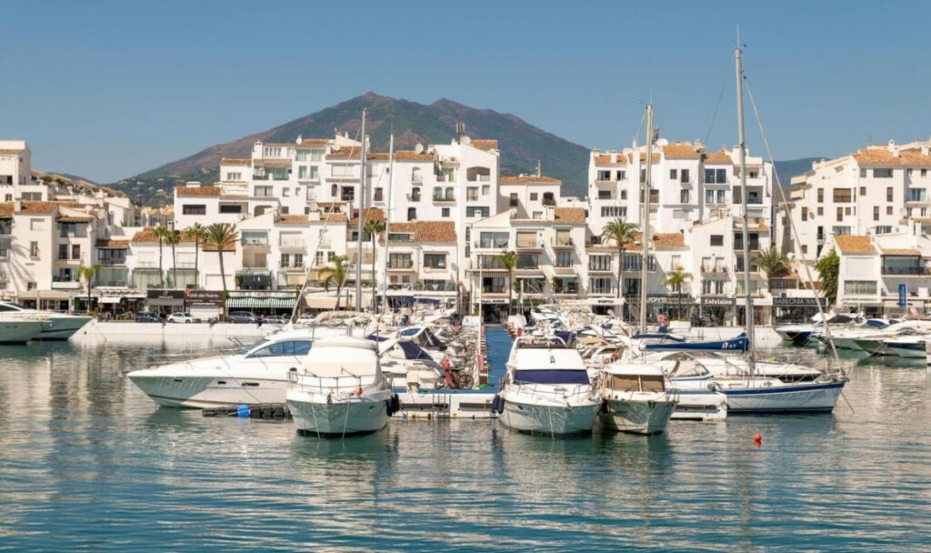 Resale - Apartment -
Nueva Andalucía