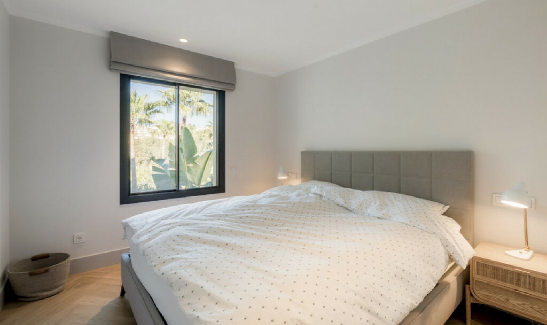 Resale - Apartment -
Nueva Andalucía