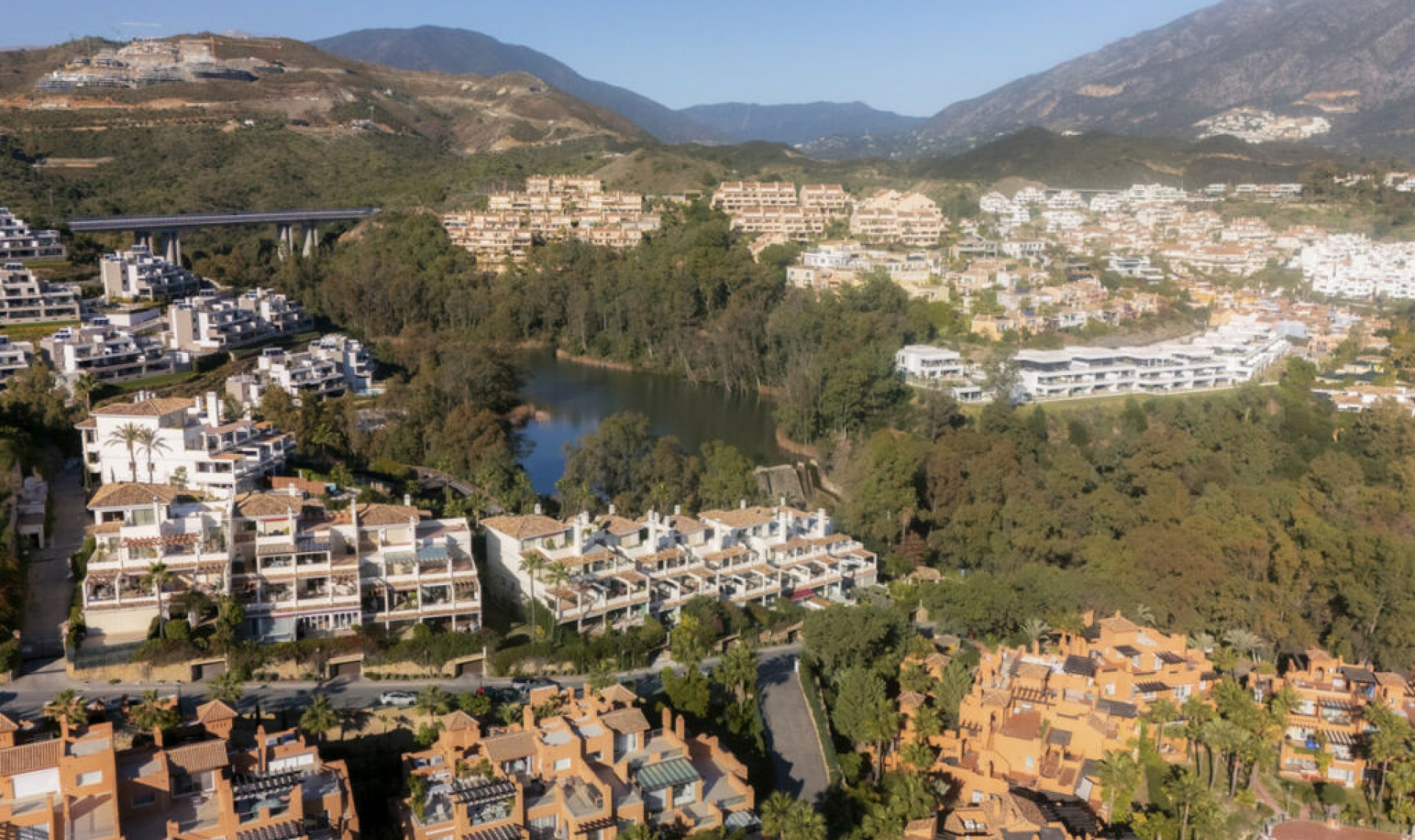 Resale - Apartment -
Nueva Andalucía