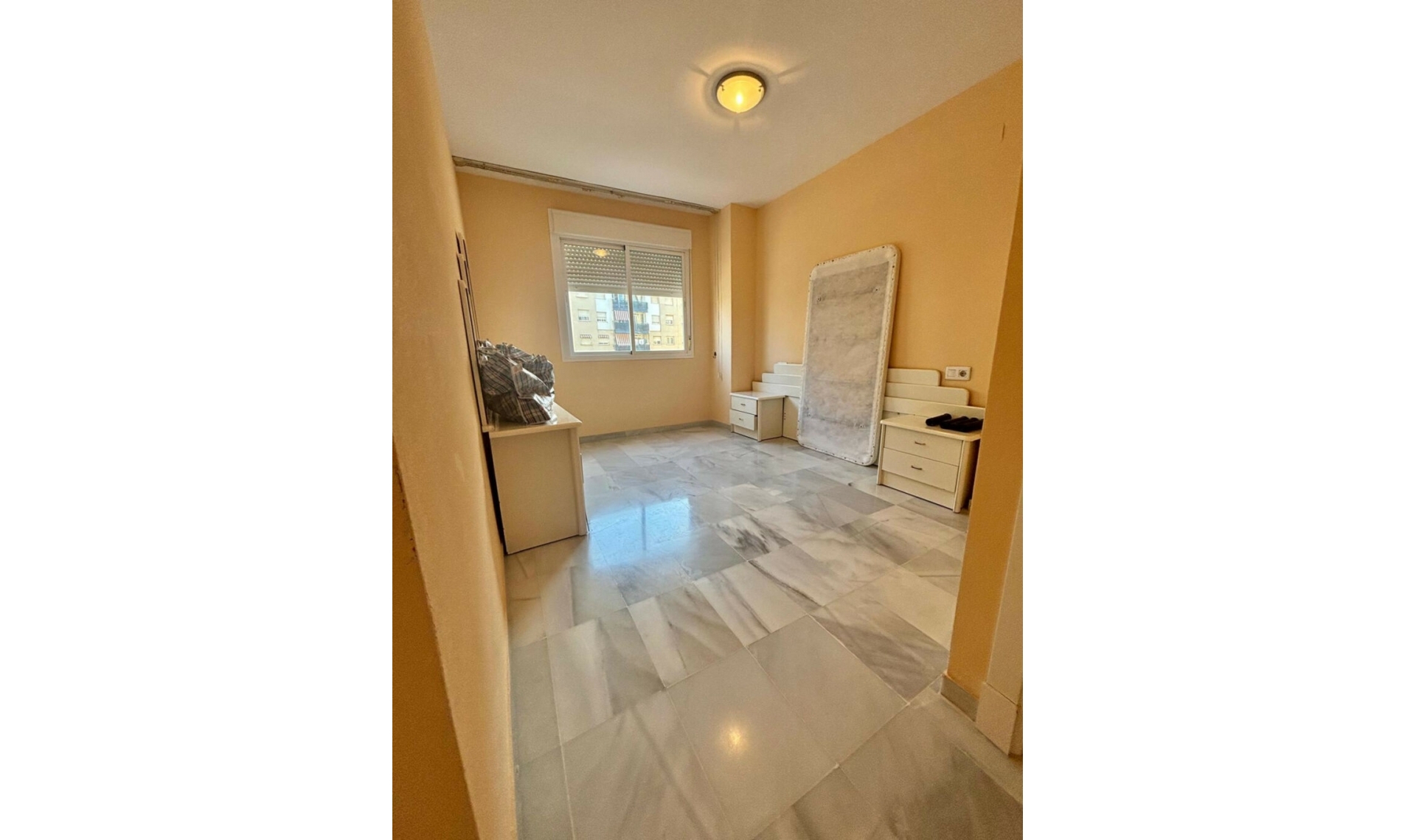 Resale - Apartment -
Nueva Andalucía