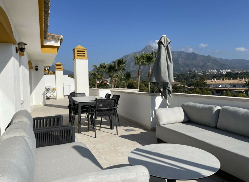 Resale - Apartment -
Nueva Andalucía