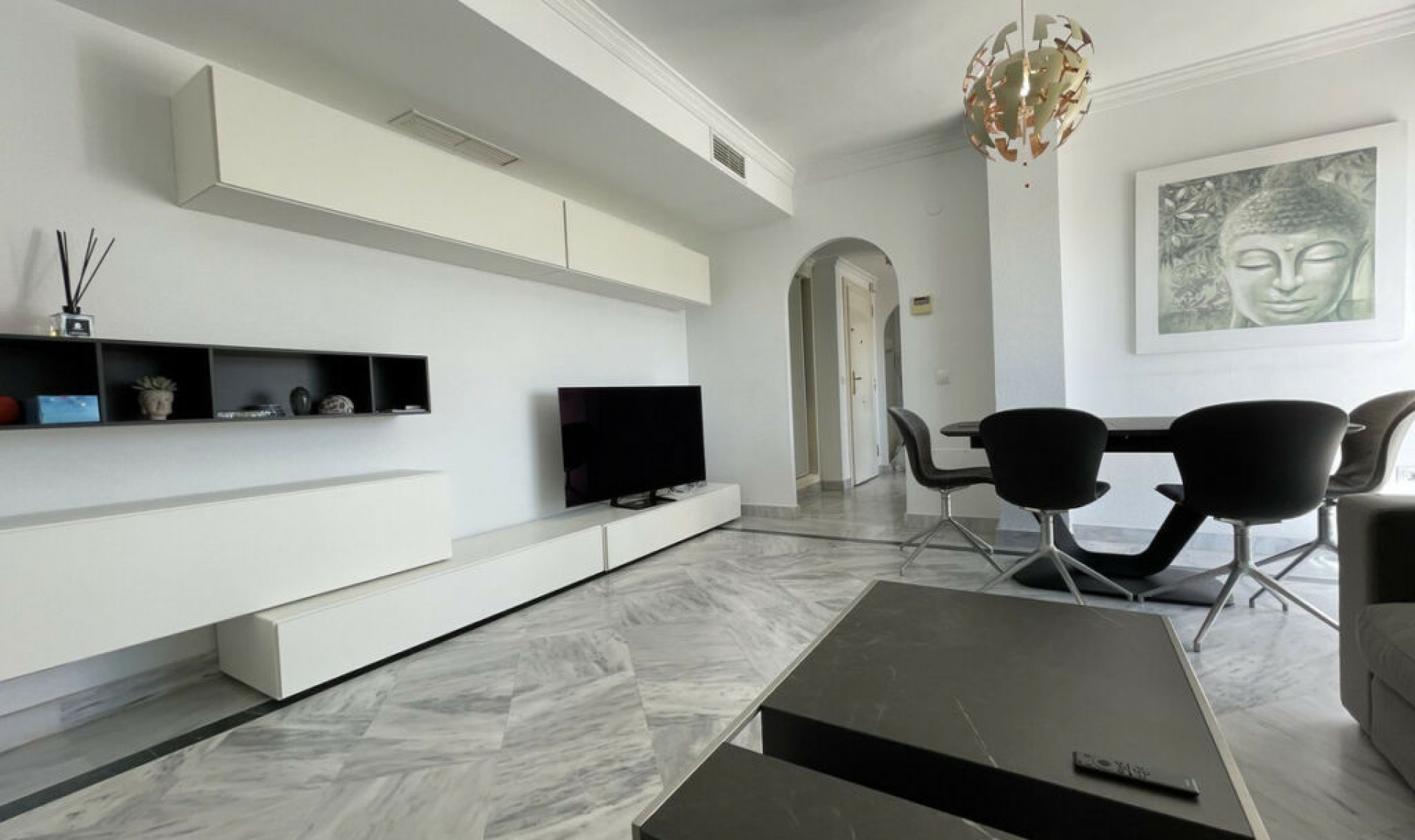 Resale - Apartment -
Nueva Andalucía