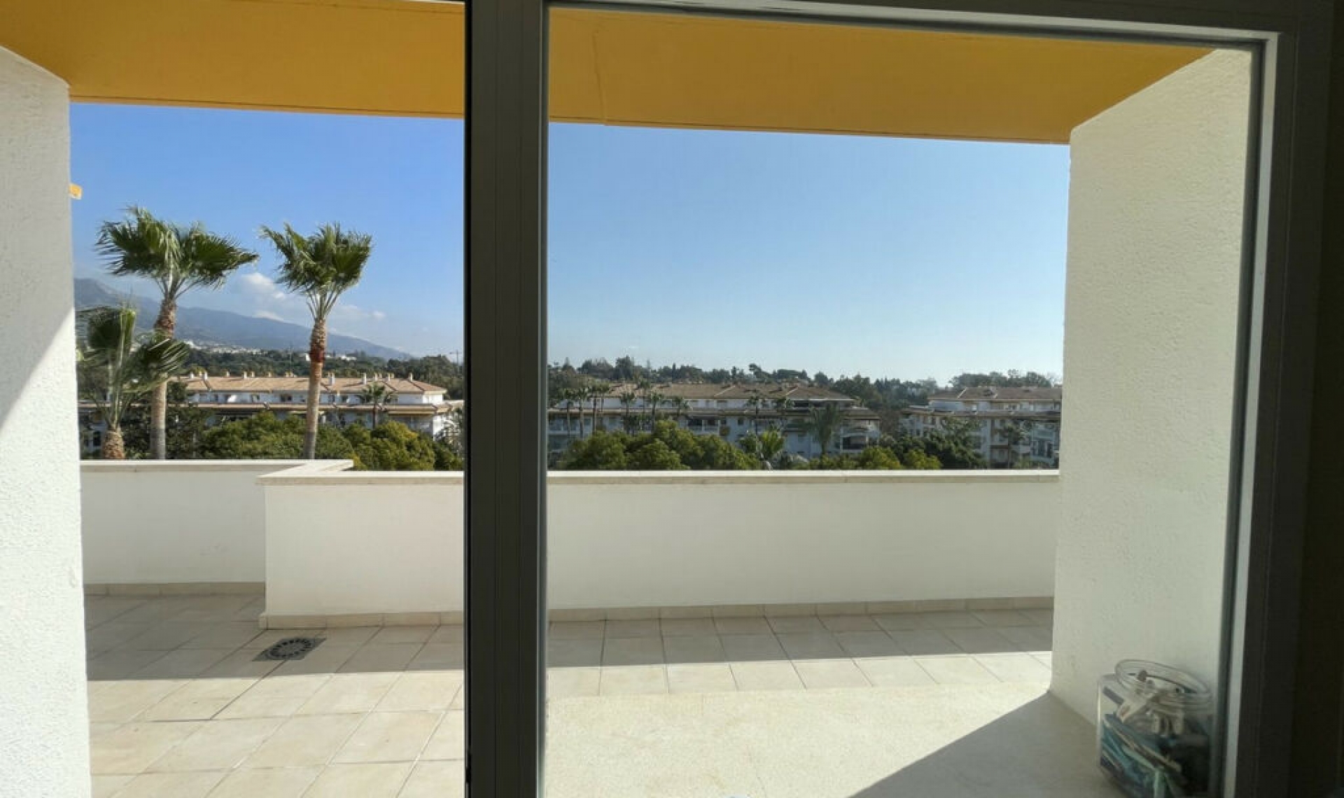 Resale - Apartment -
Nueva Andalucía