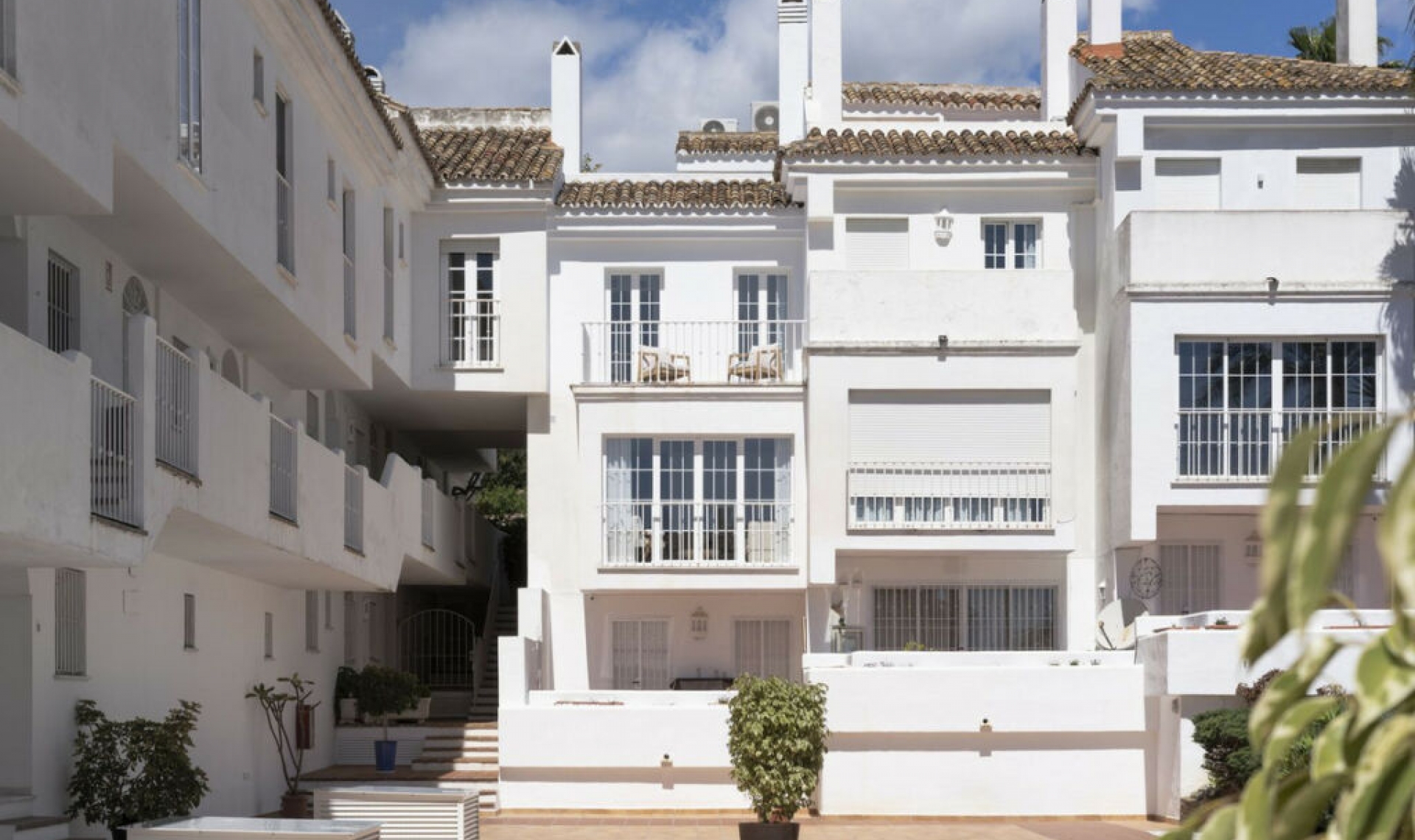 Resale - Apartment -
Nueva Andalucía